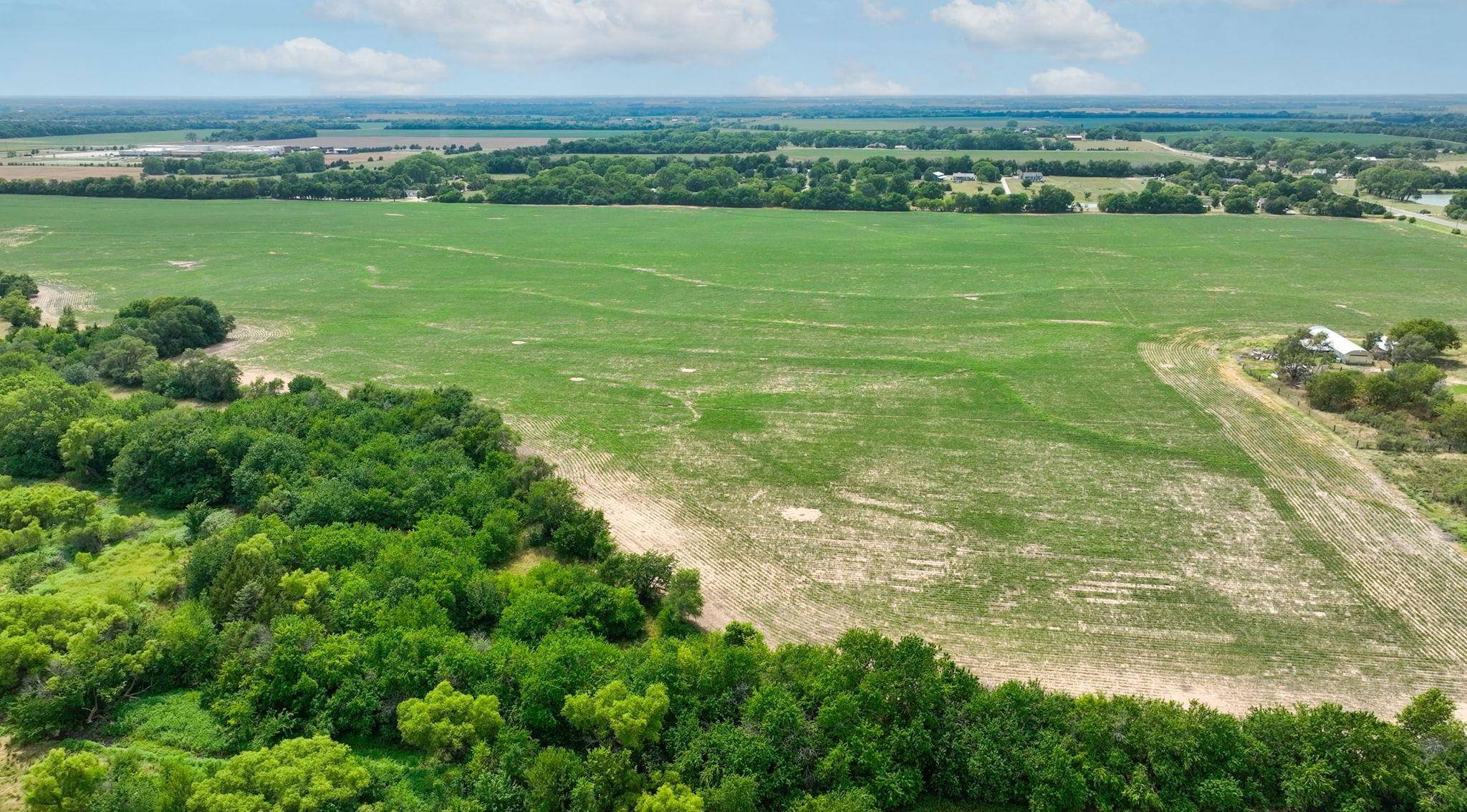 1501 W 101st St N, Valley Center, KS 67147