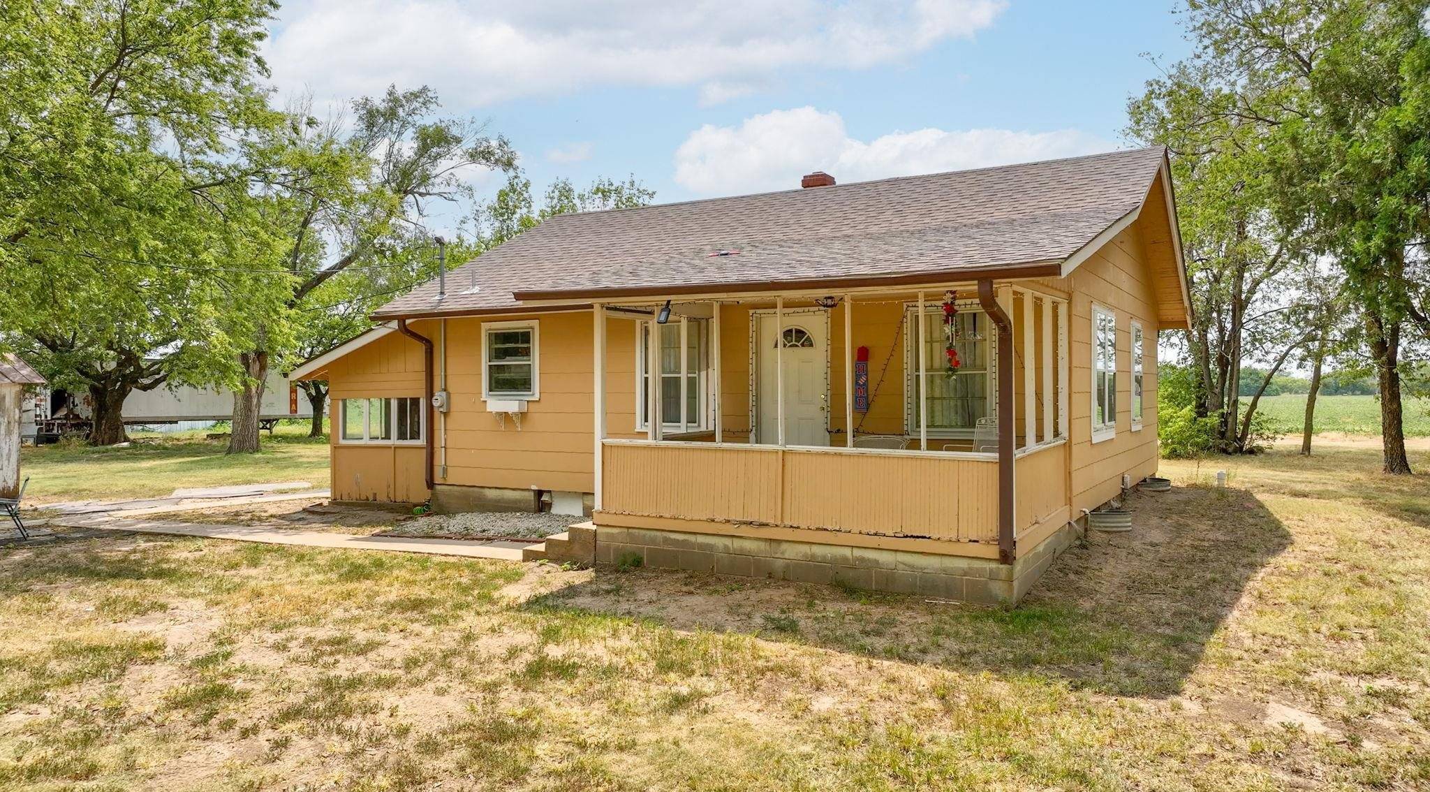 1501 W 101st St N, Valley Center, KS 67147