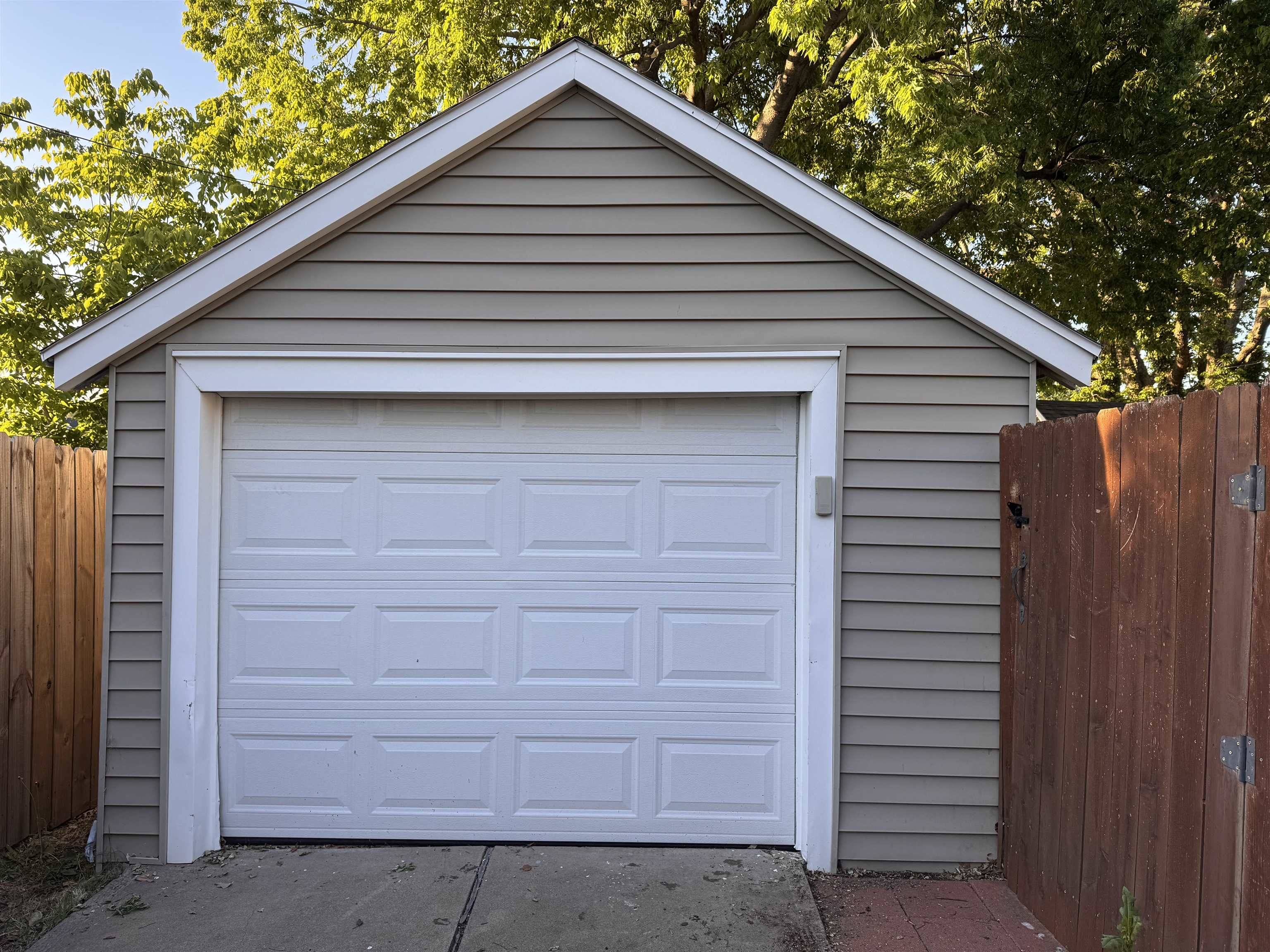624 W Crawford St., Salina, KS 67401