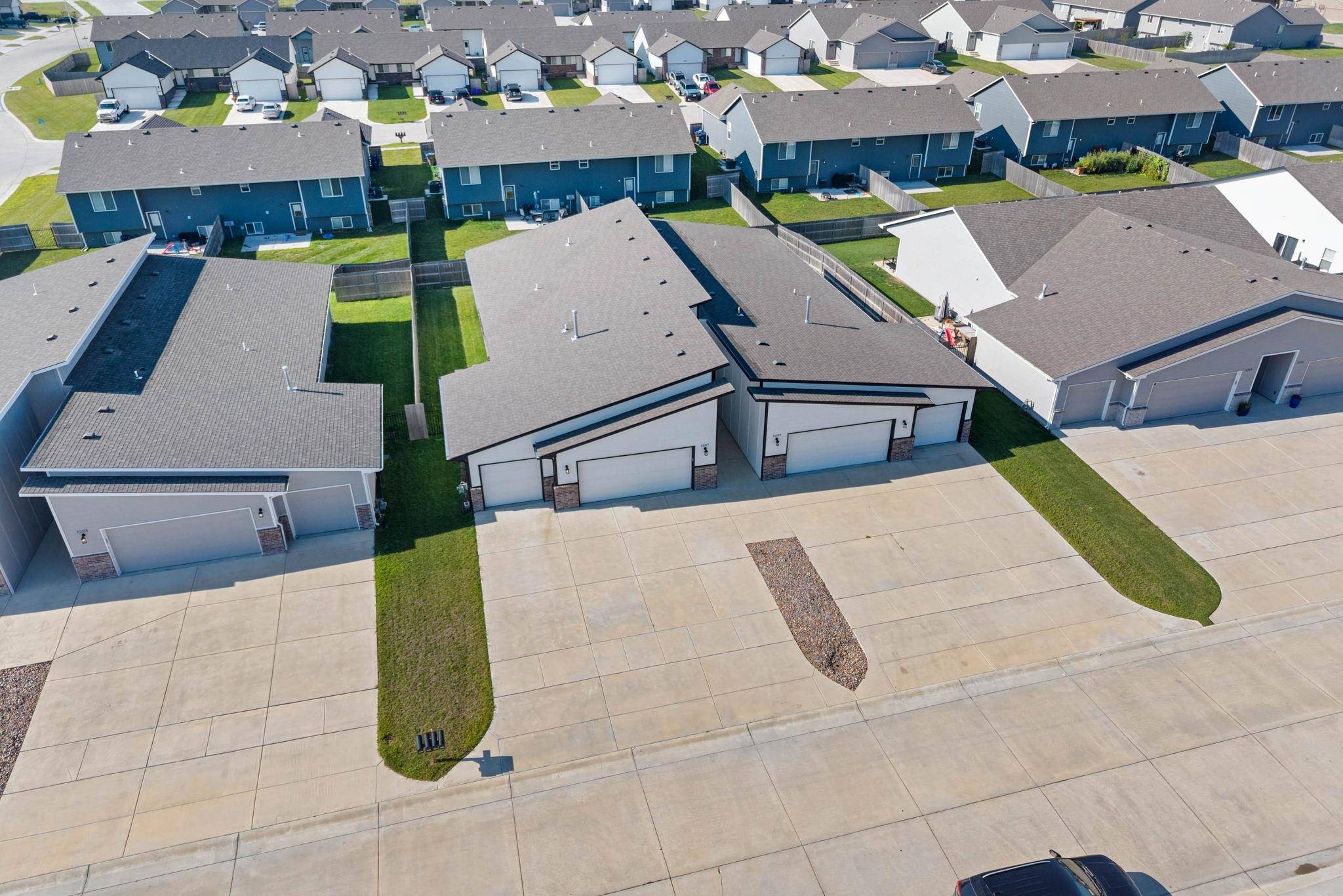5287 N Toben, Bel Aire, KS 67226