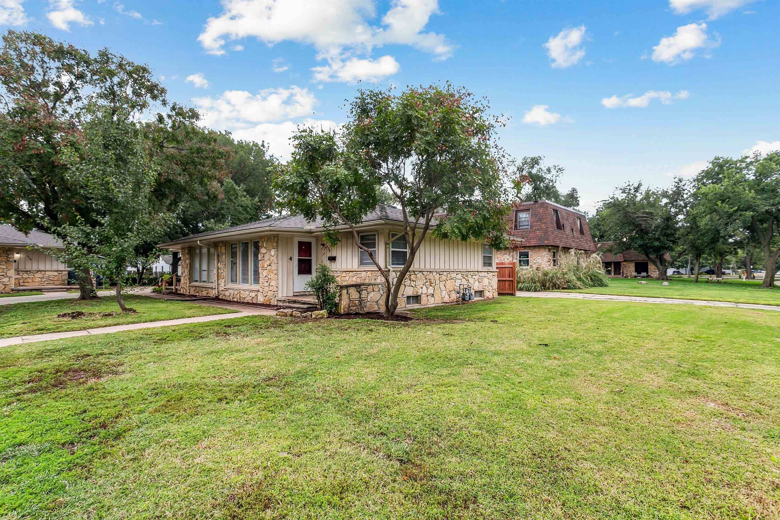 534 N Richmond Ave, Wichita, KS 67203
