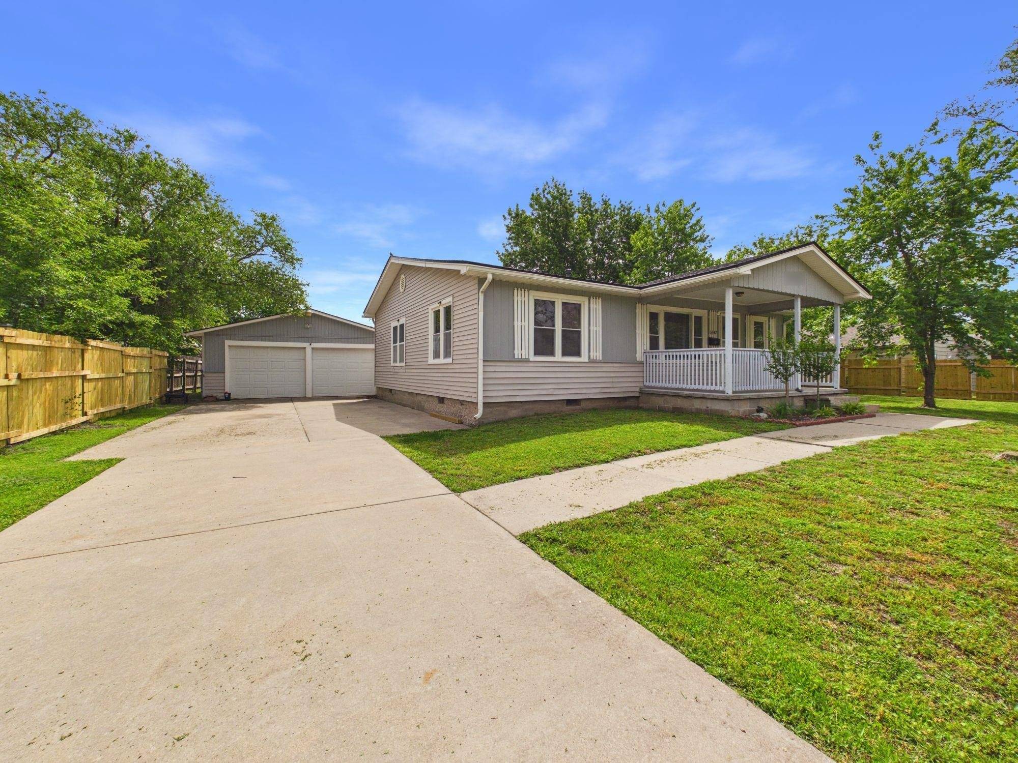 1642 S Sedgwick St, Wichita, KS 67213