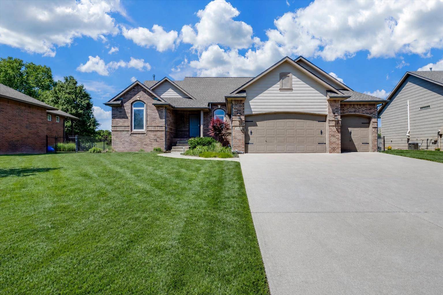 10022 W WESTLAKES CT., Wichita, KS 67205-5233