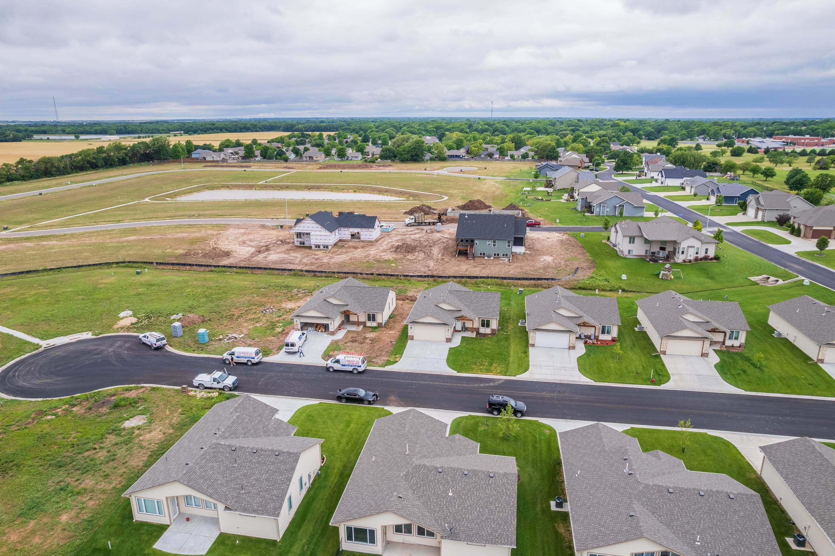 1249 E Park Glen Ct, Clearwater, KS 67026