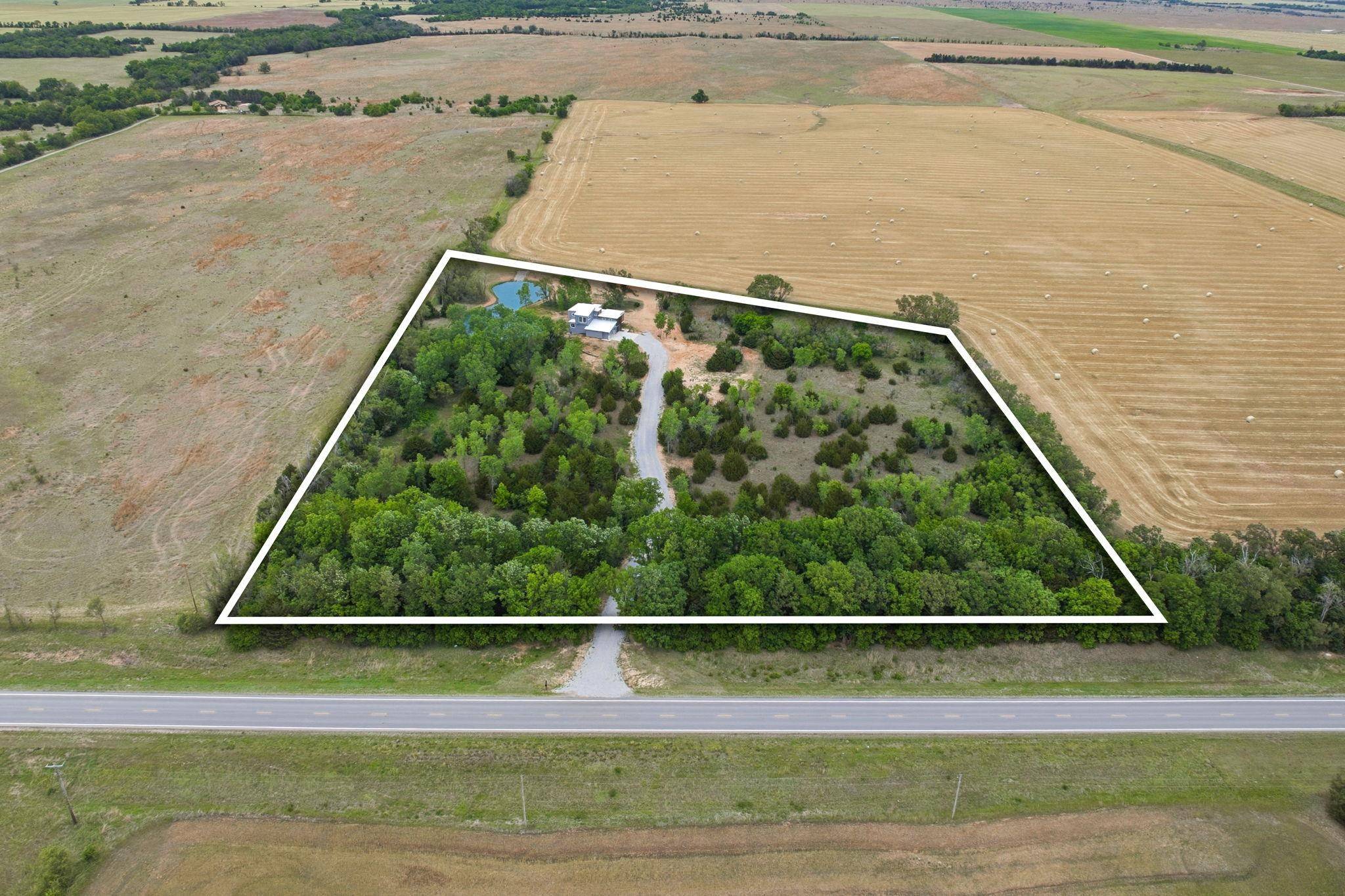 1546 W 10th Ave, Argonia, KS 67004