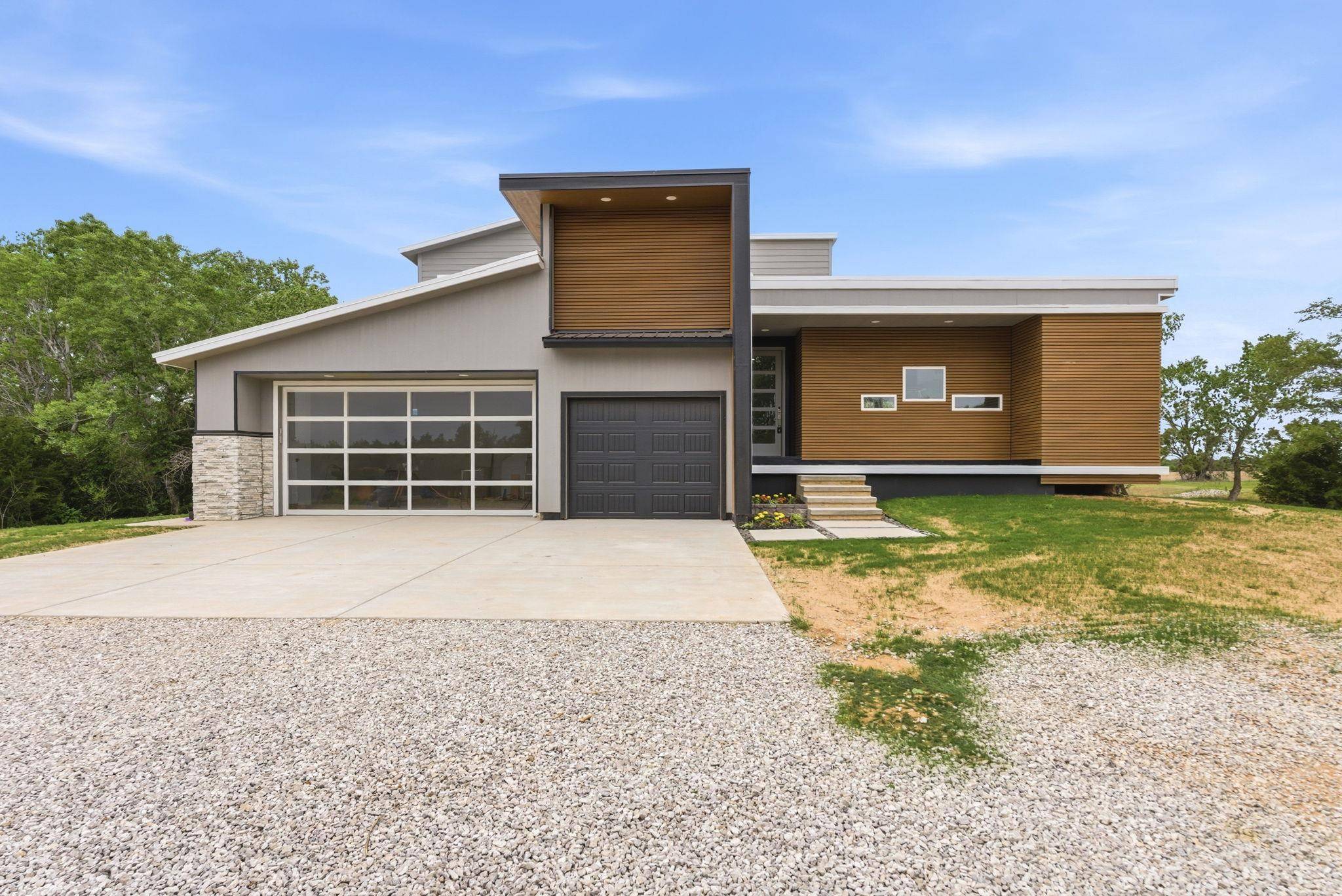 1546 W 10th Ave, Argonia, KS 67004
