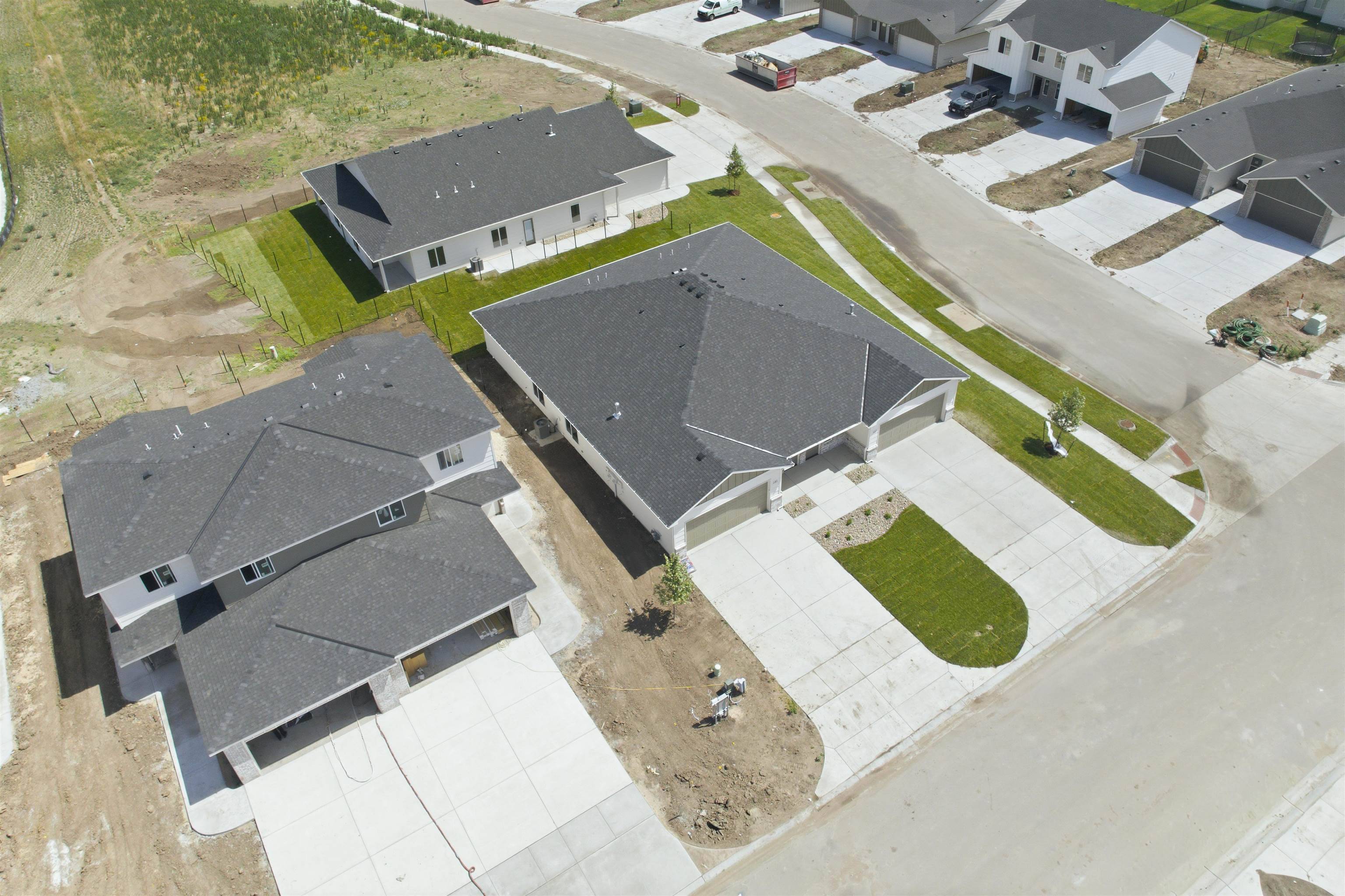119-121 N Mendocino Ct, Goddard, KS 67052