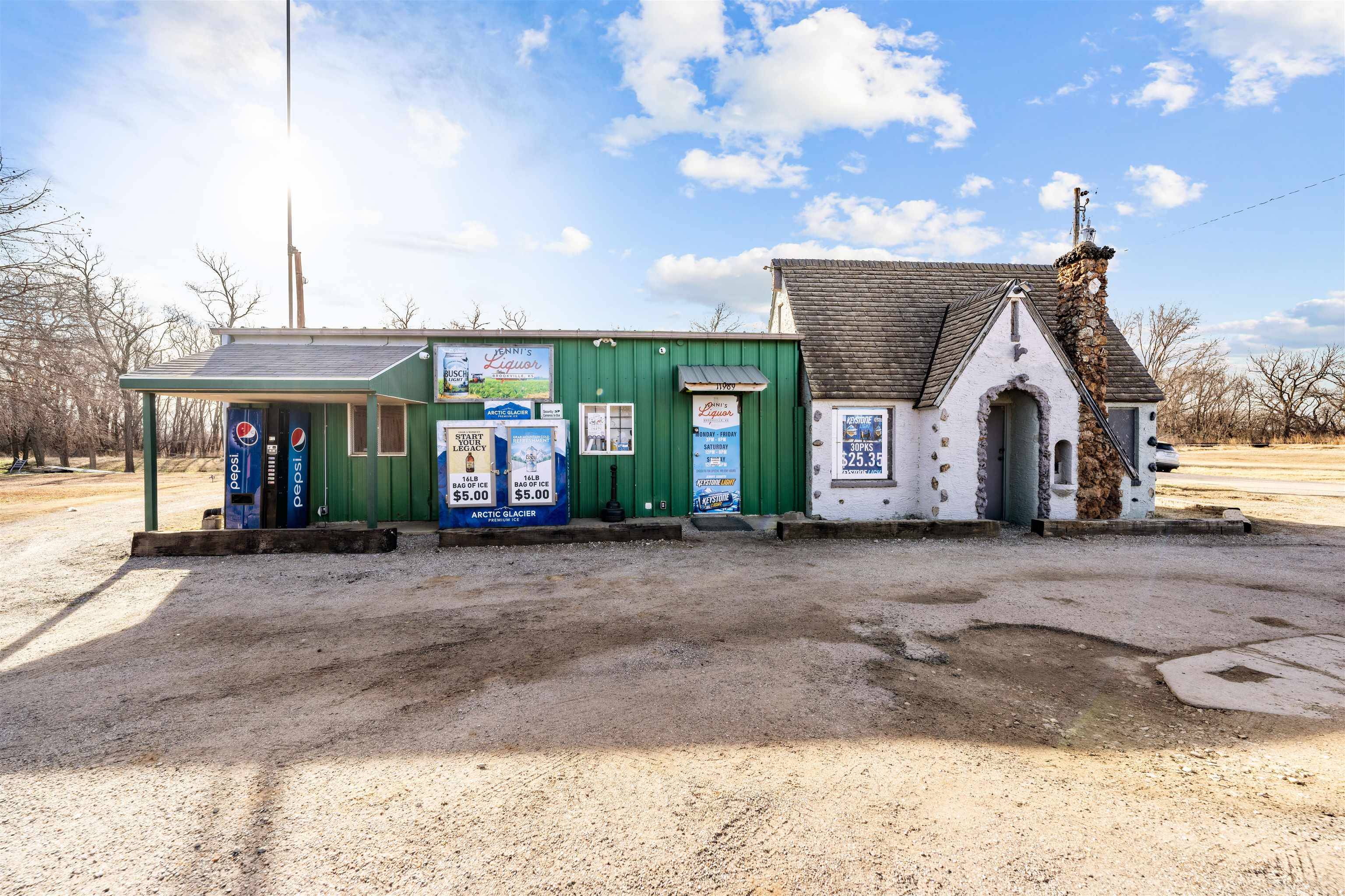 11989 W OLD HWY 40, Brookville, KS 67425