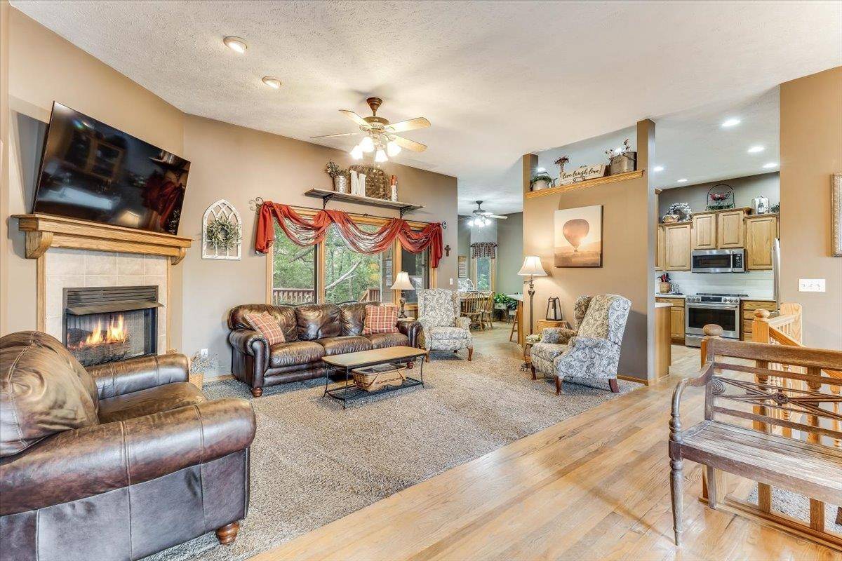 521 E Whispering Meadows, Potwin, KS 67123-9503