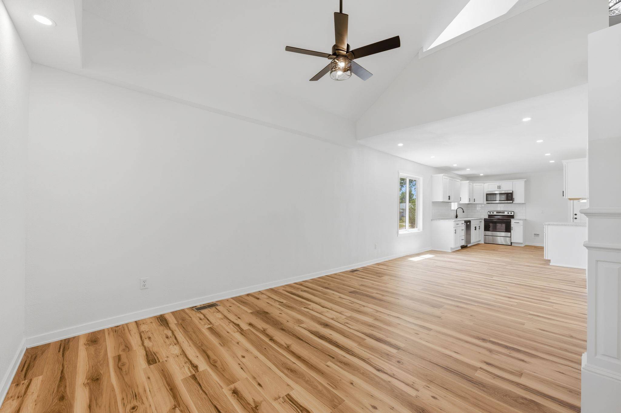 339 S Briarwood St, Norwich, KS 67118