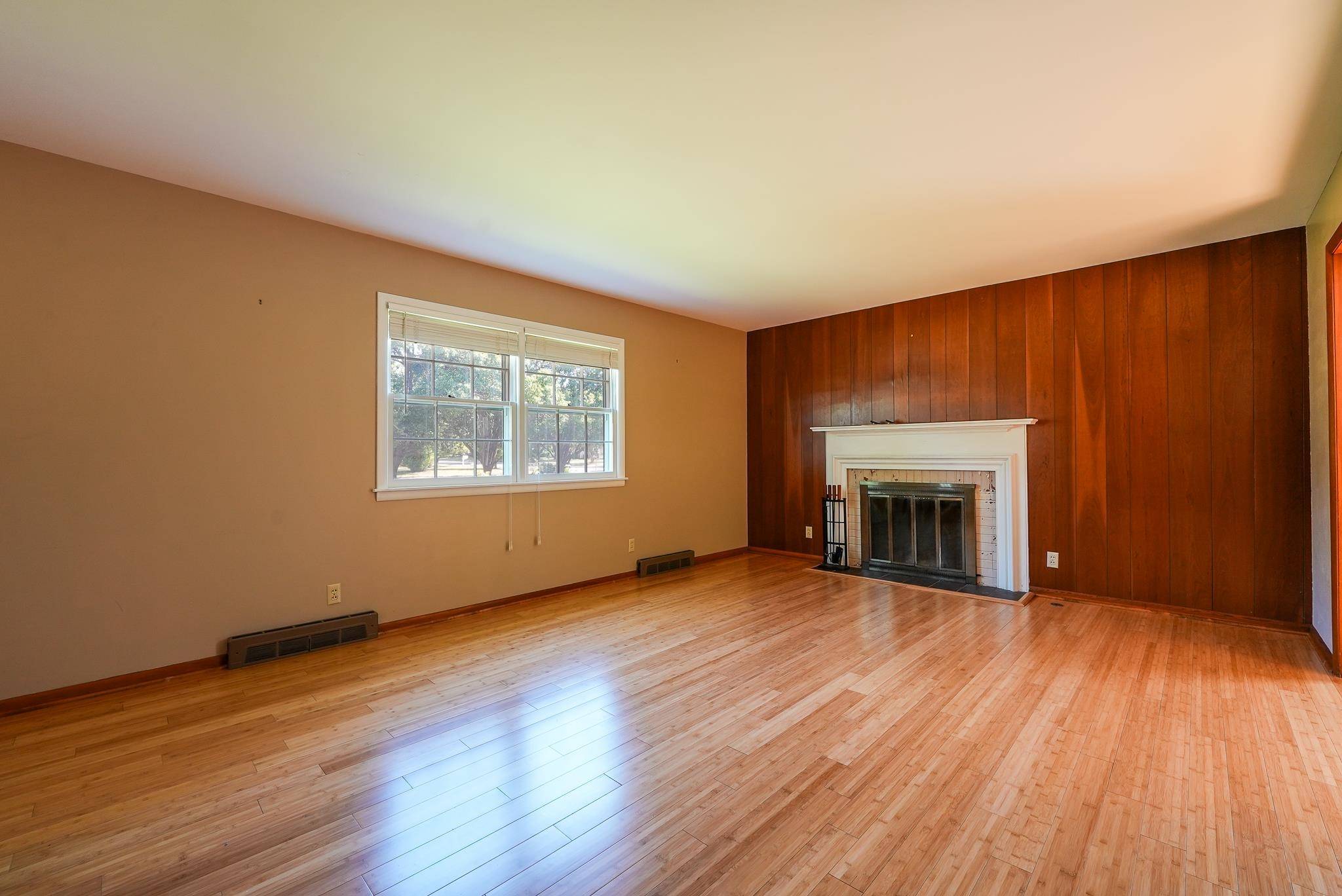 1305 W Park Ave, El Dorado, KS 67042