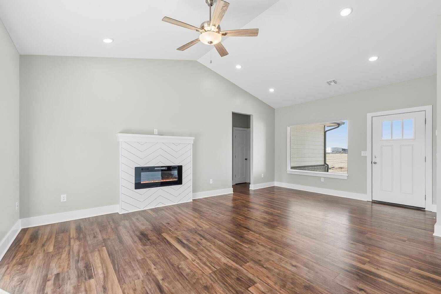 320 N Deer Run Ct, El Dorado, KS 67042