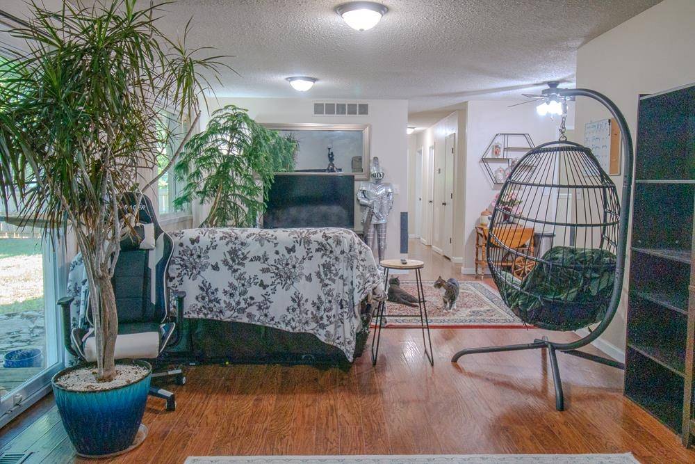 415 E Valley View Street, Derby, KS 67037