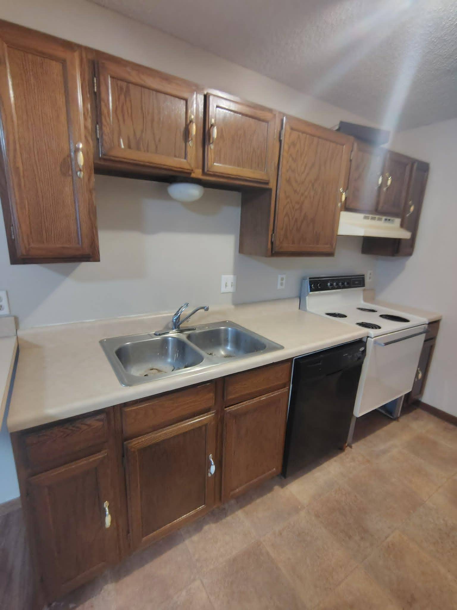 6725 W SHADE LN # 403, Wichita, KS 67212