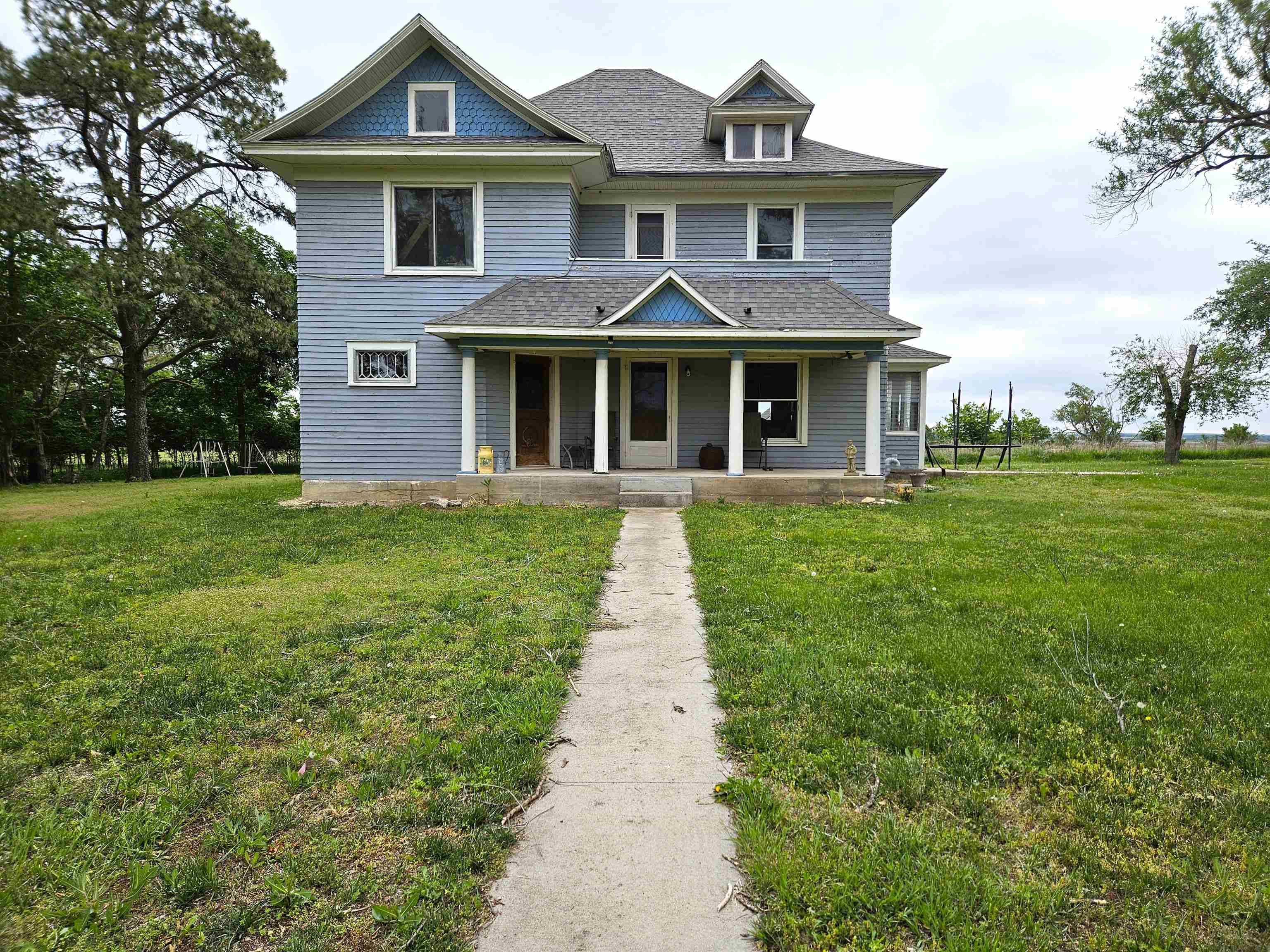 291 10 Rd, Jamestown, KS 66948