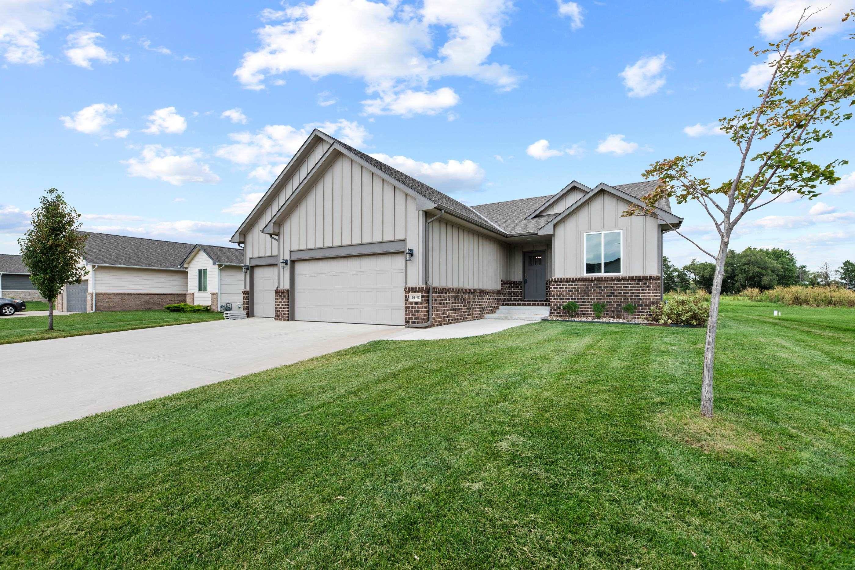 10498 W Wilkinson St, Maize, KS 67101