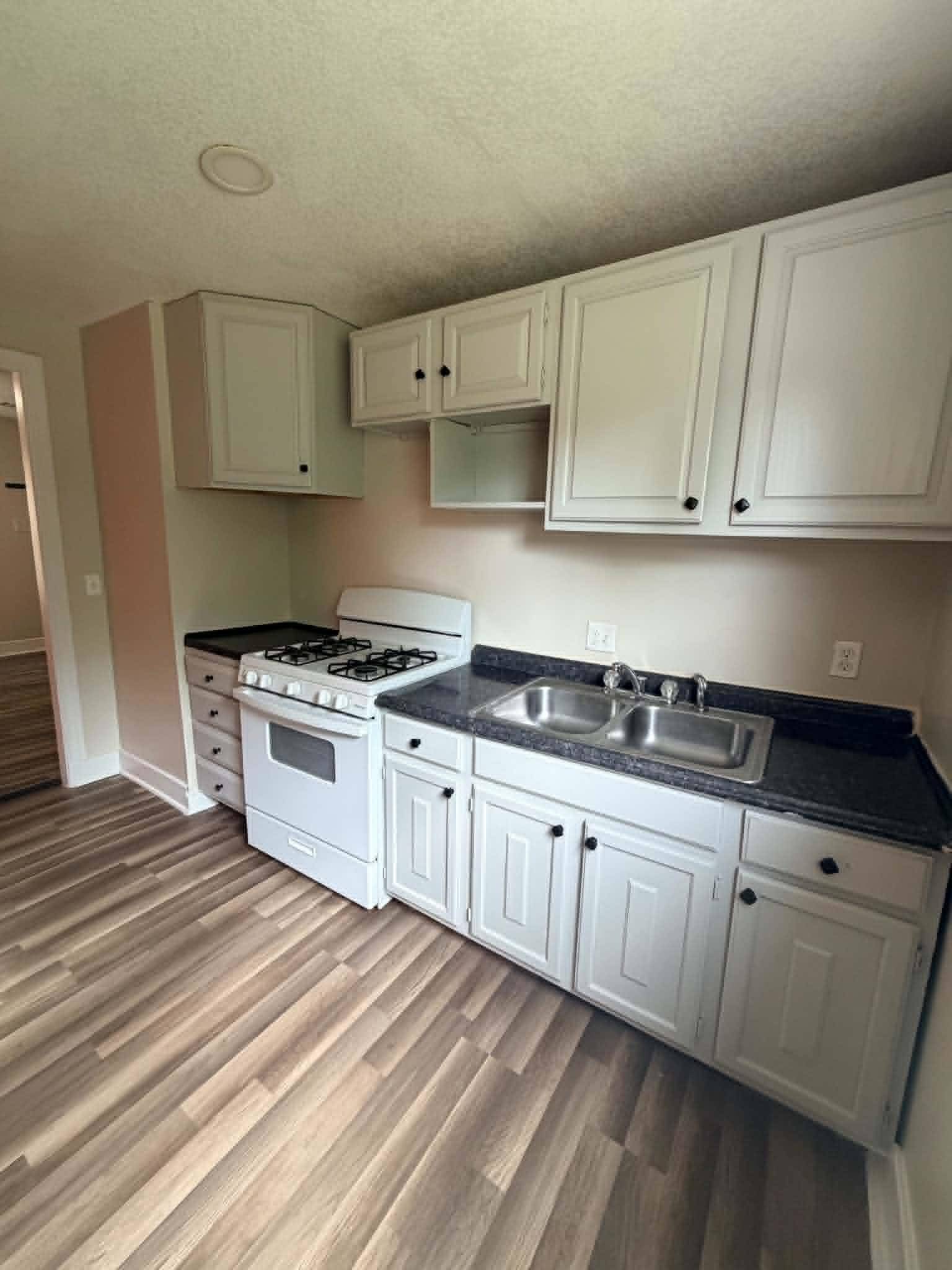 2966 S Davidson St, Wichita, KS 67210