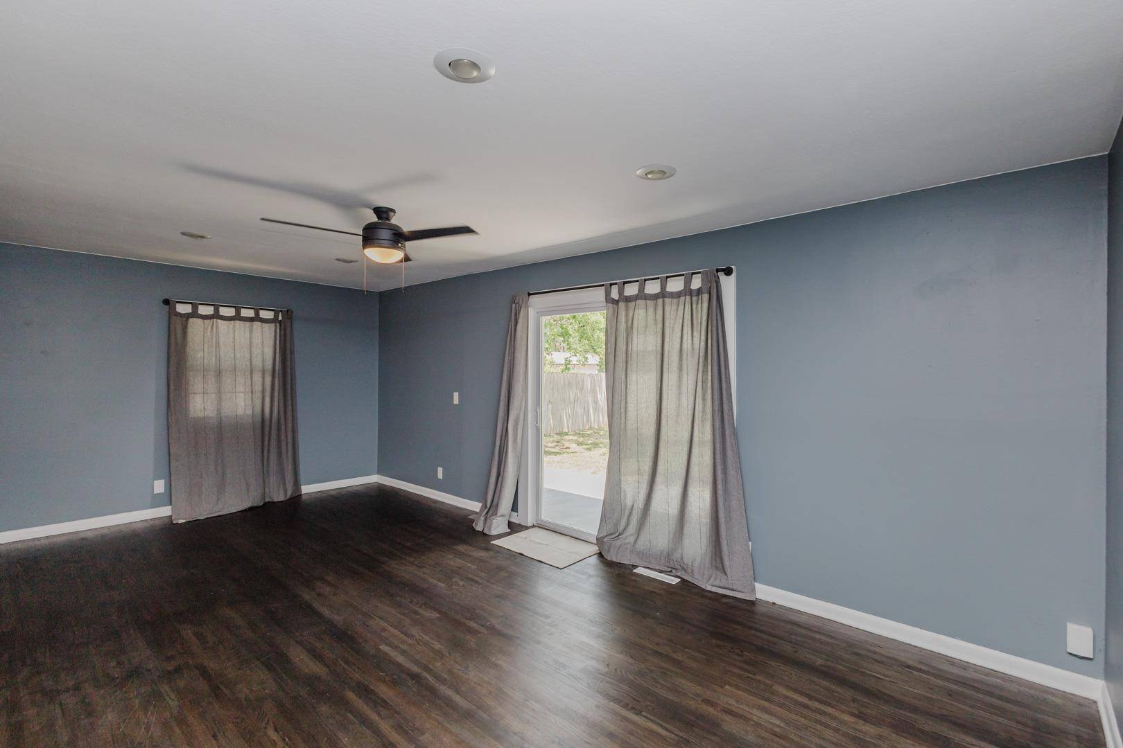 1022 S Wicker, Wichita, KS 67207