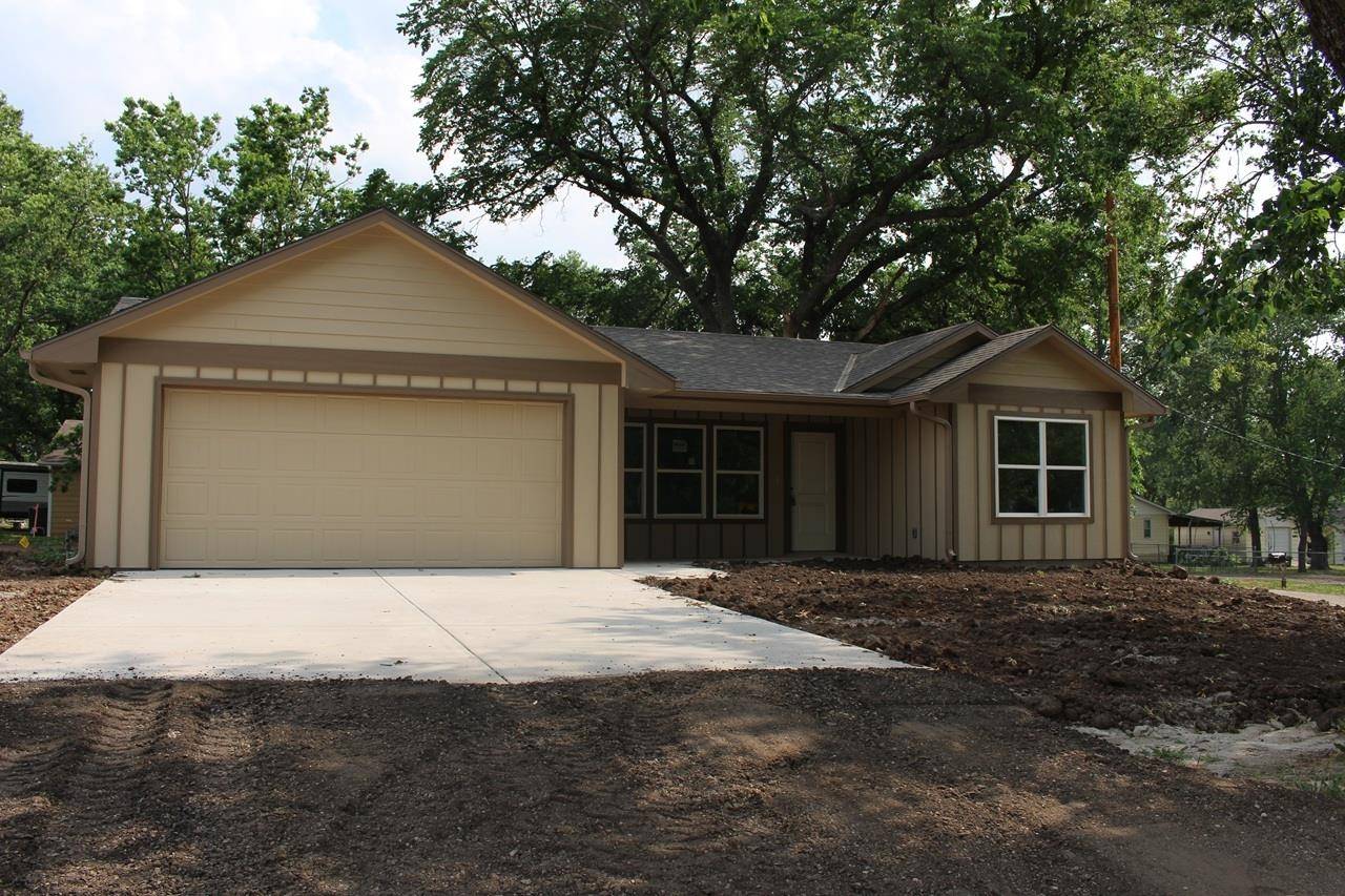 401 E 11th Ave, El Dorado, KS 67042