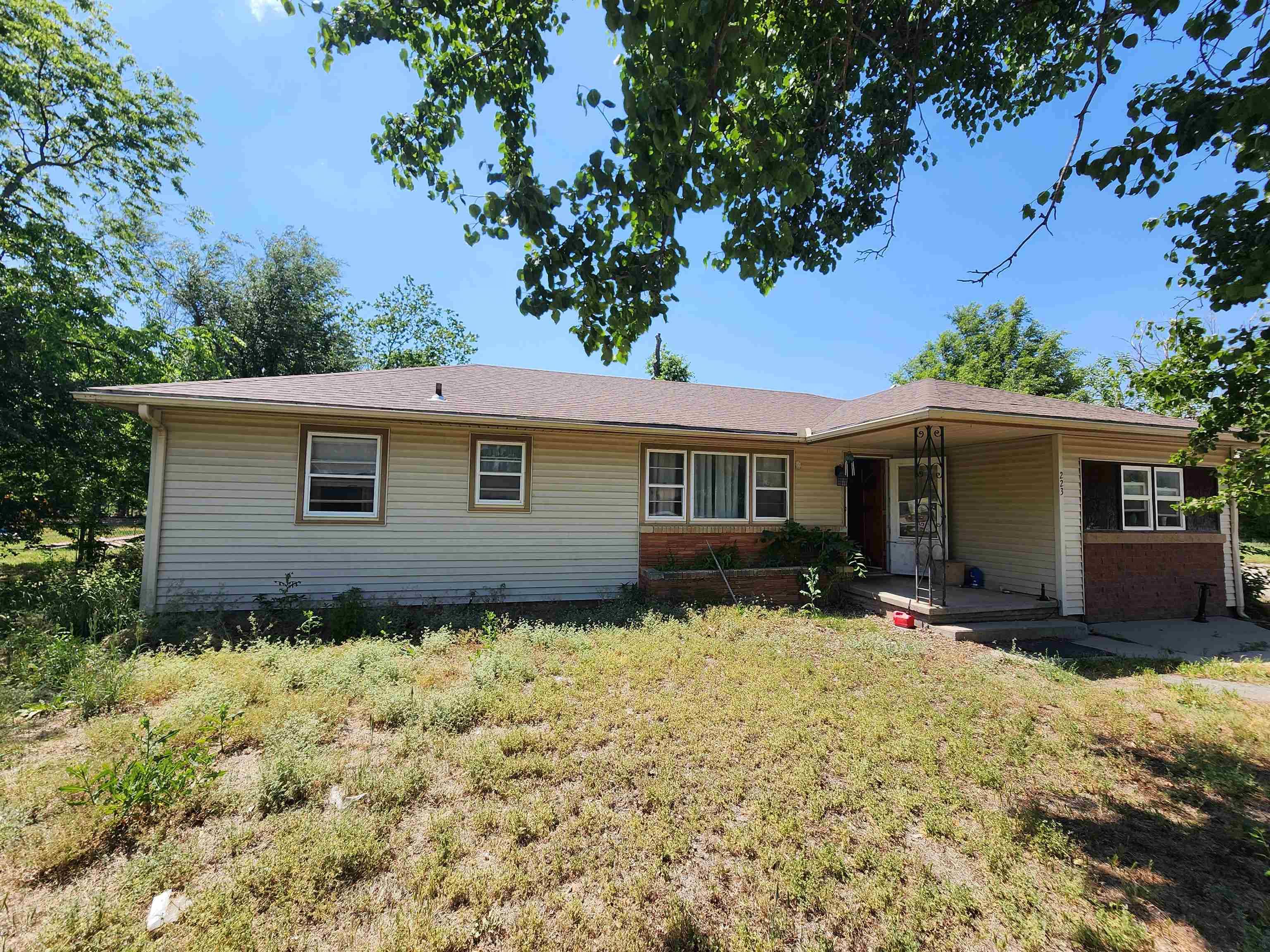 223 N Sedgwick, Burrton, KS 67020