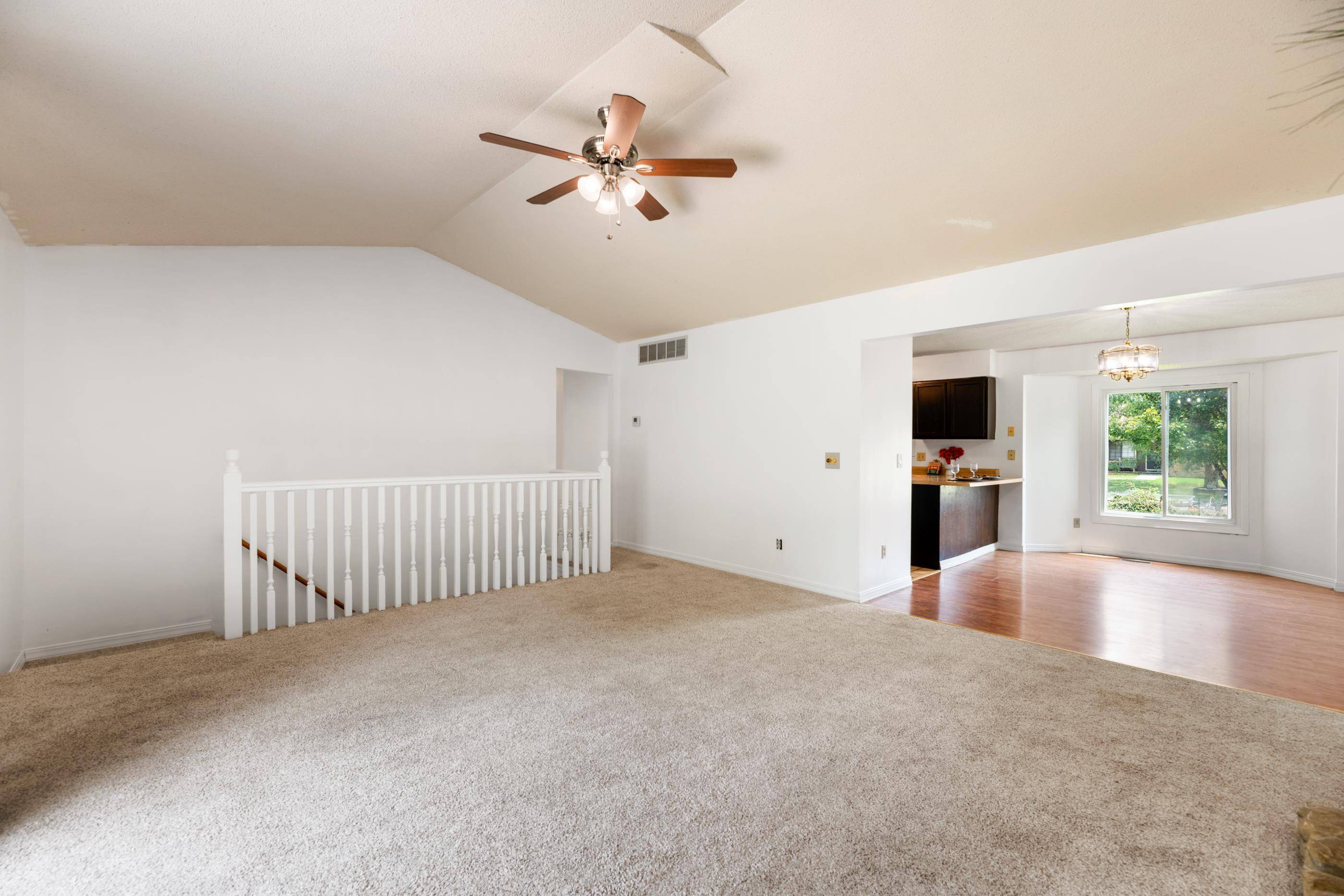 6707 E Pepperwood Ct, Wichita, KS 67226