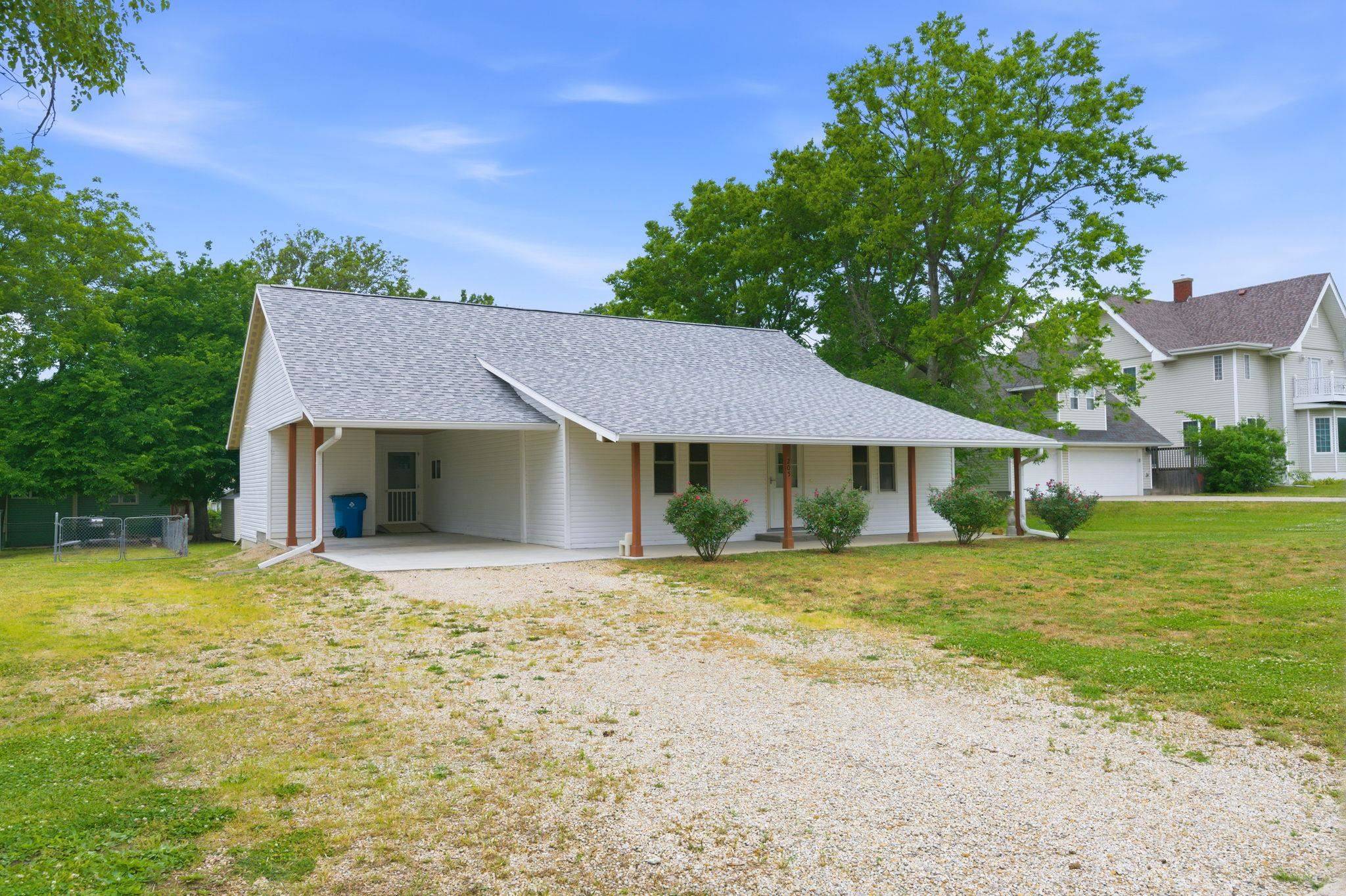 205 N St. Nicholas St, Eureka, KS 67045