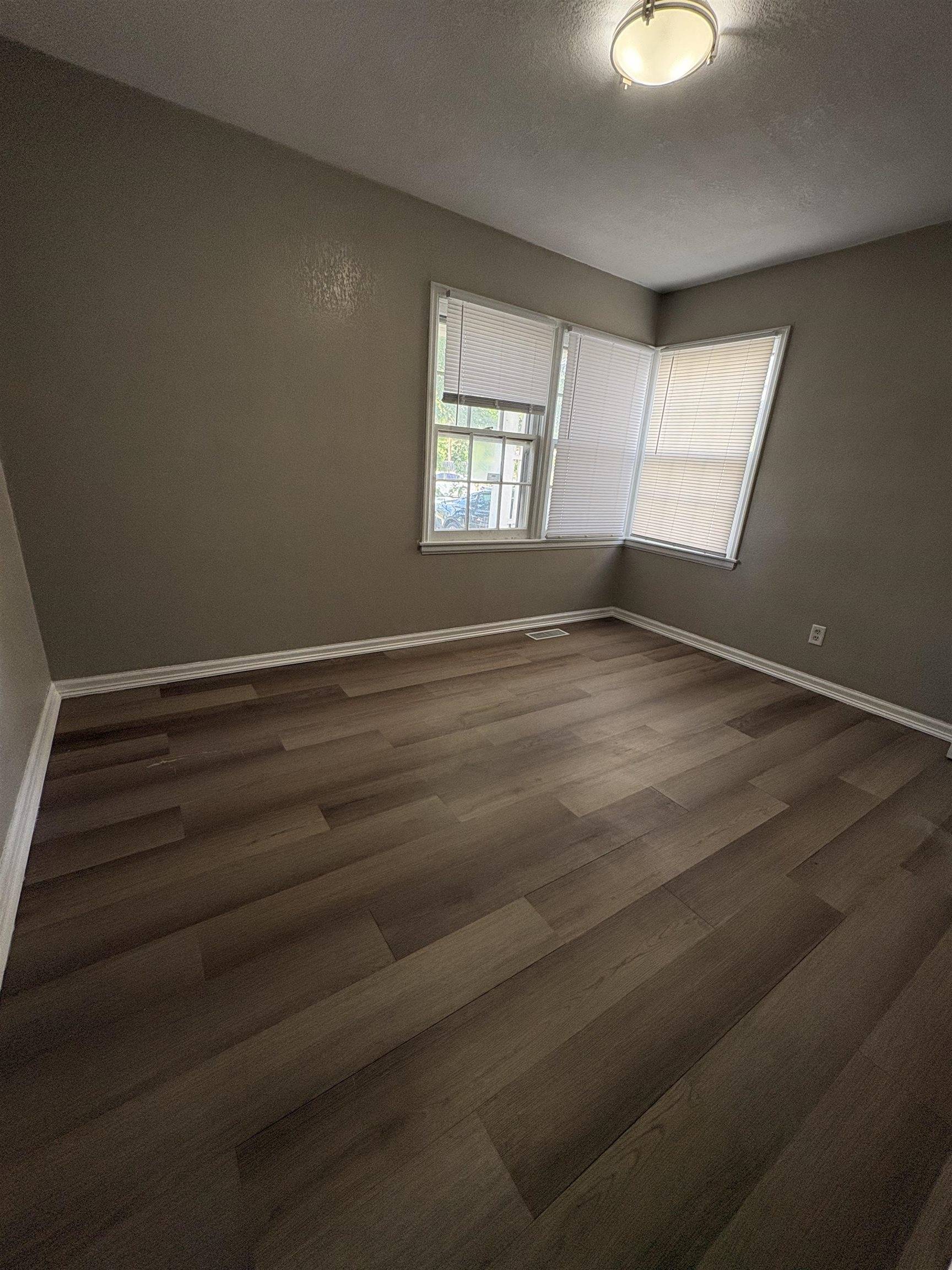 5207 E Murdock, Wichita, KS 67208