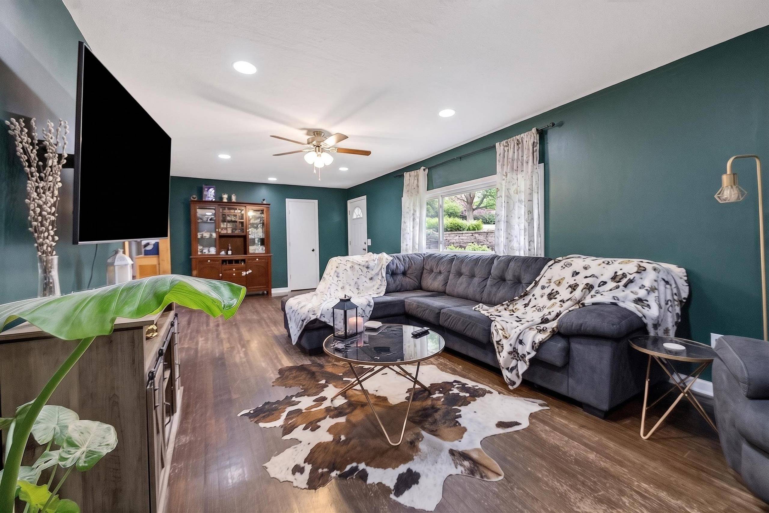 15798 SW Prairie Creek Rd, Rose Hill, KS 67133