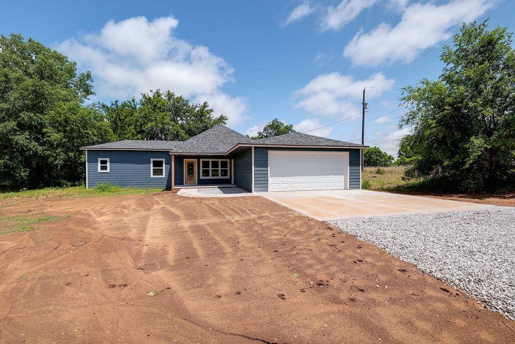 2118 W Radio Ln, Arkansas City, KS 67005
