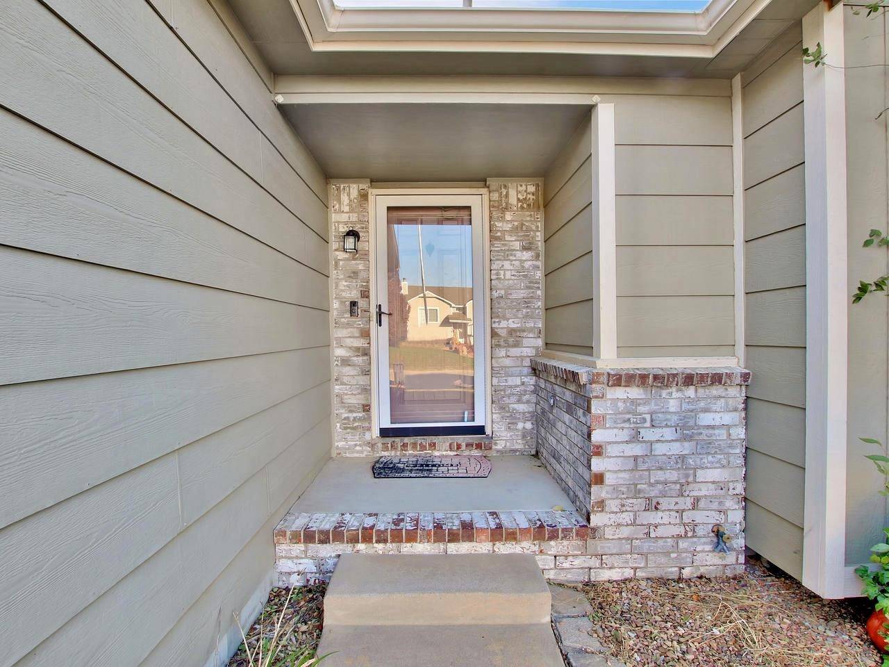 2922 S West Parkway, Wichita, KS 67210