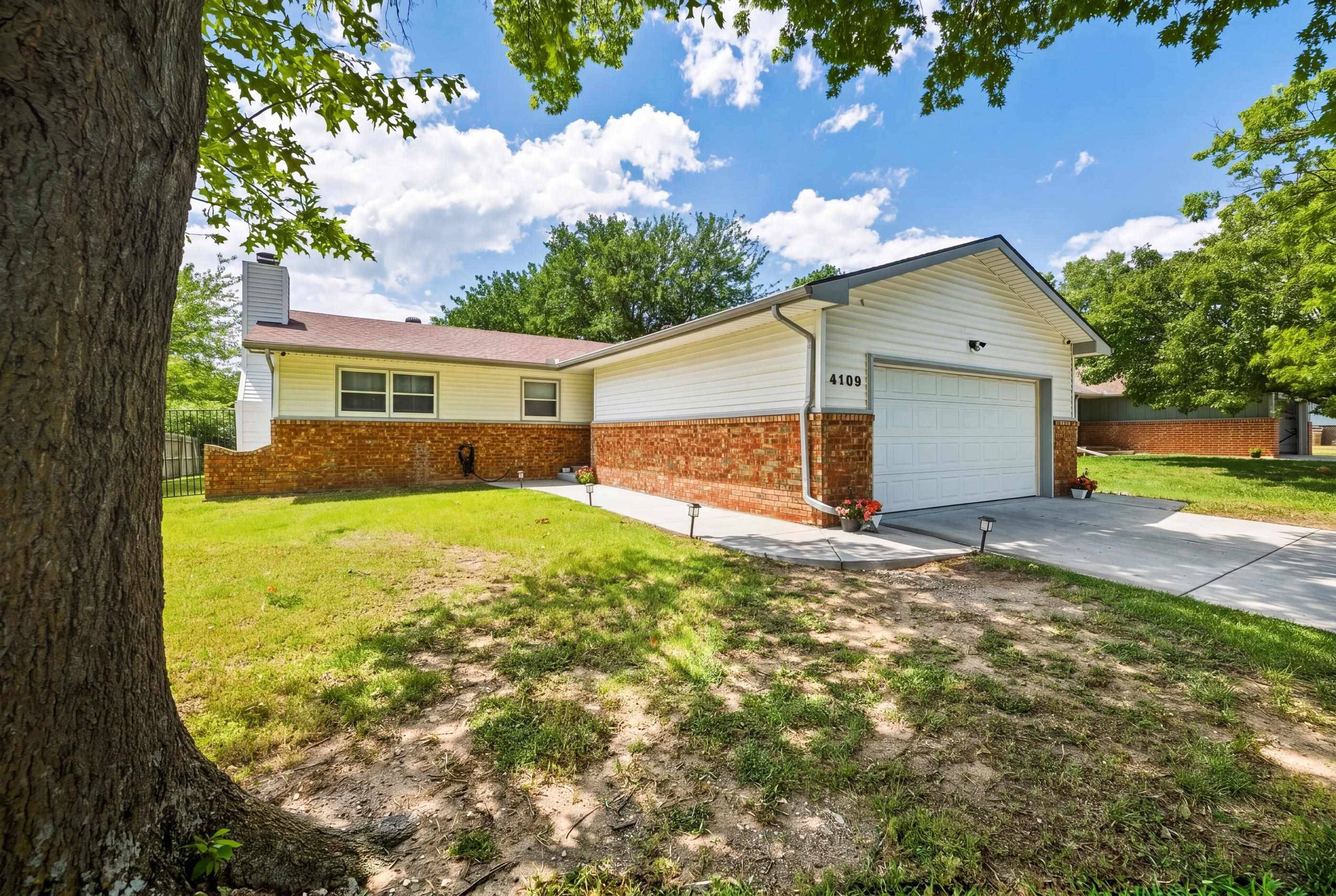 4109 N Danbury St, Bel Aire, KS 67220