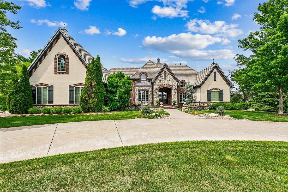 224 E Cedar Ridge Ct., Andover, KS 67002
