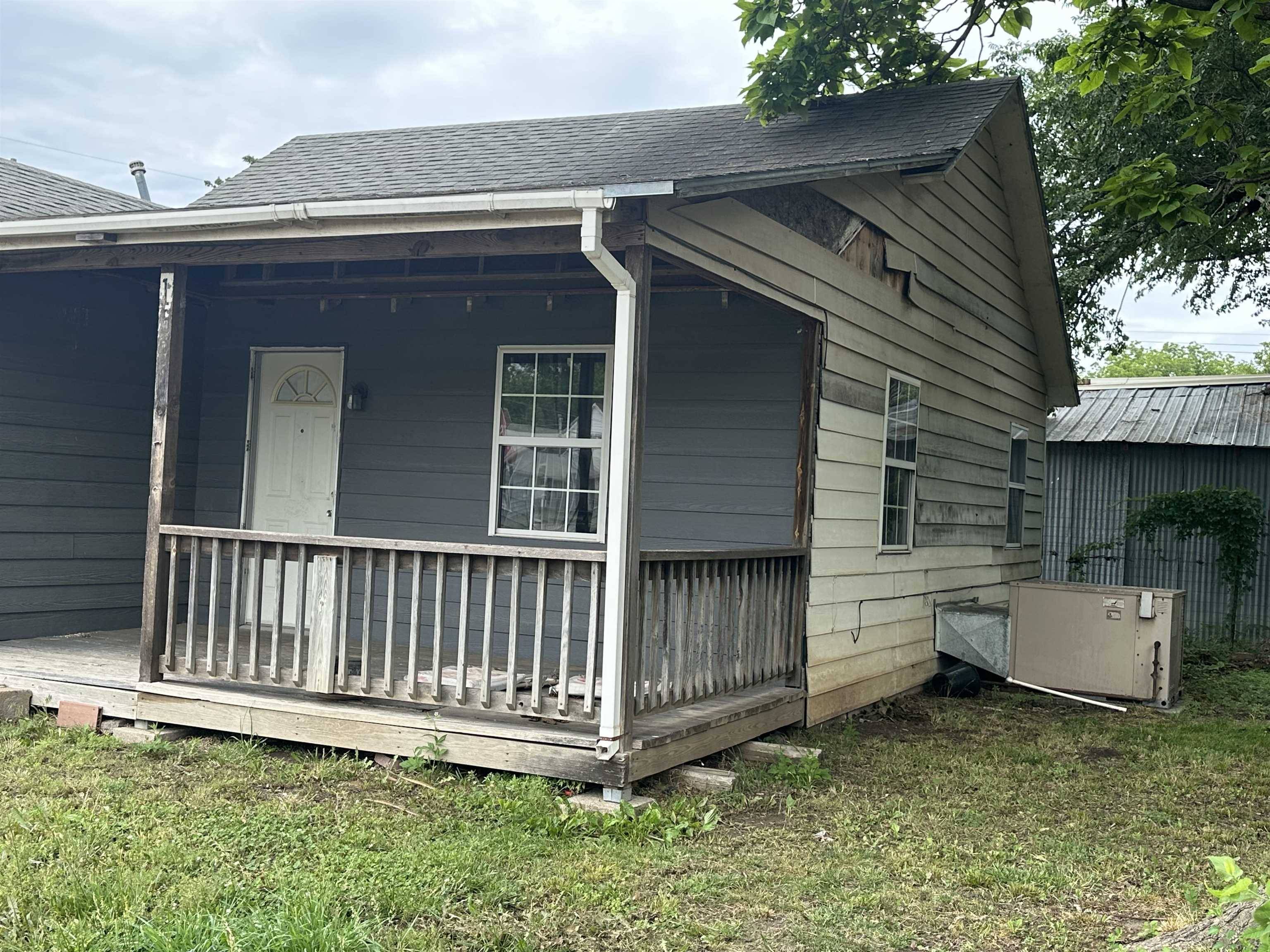 1529 N C St., Wellington, KS 67152