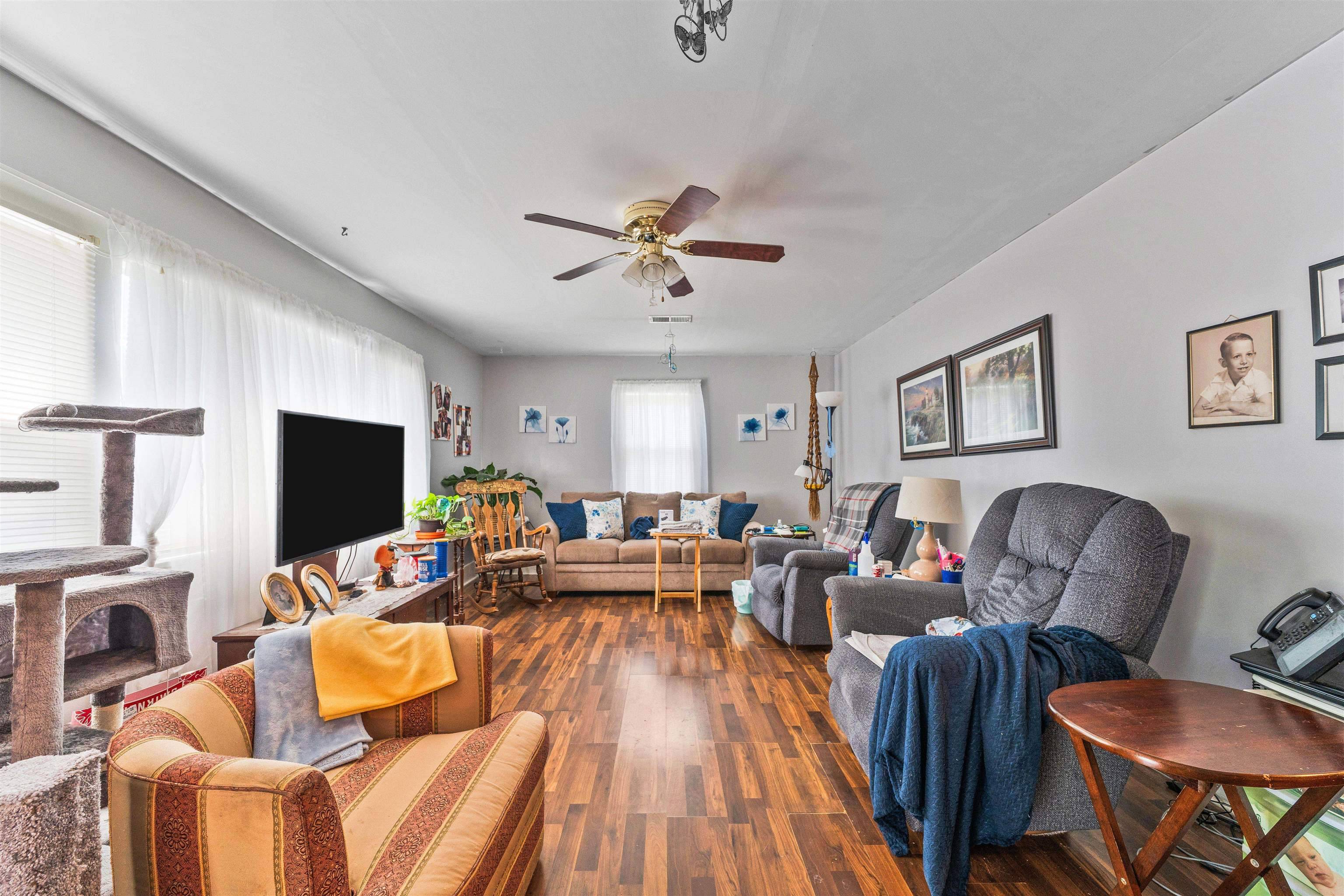 229 S Sedgwick St, Wichita, KS 67213