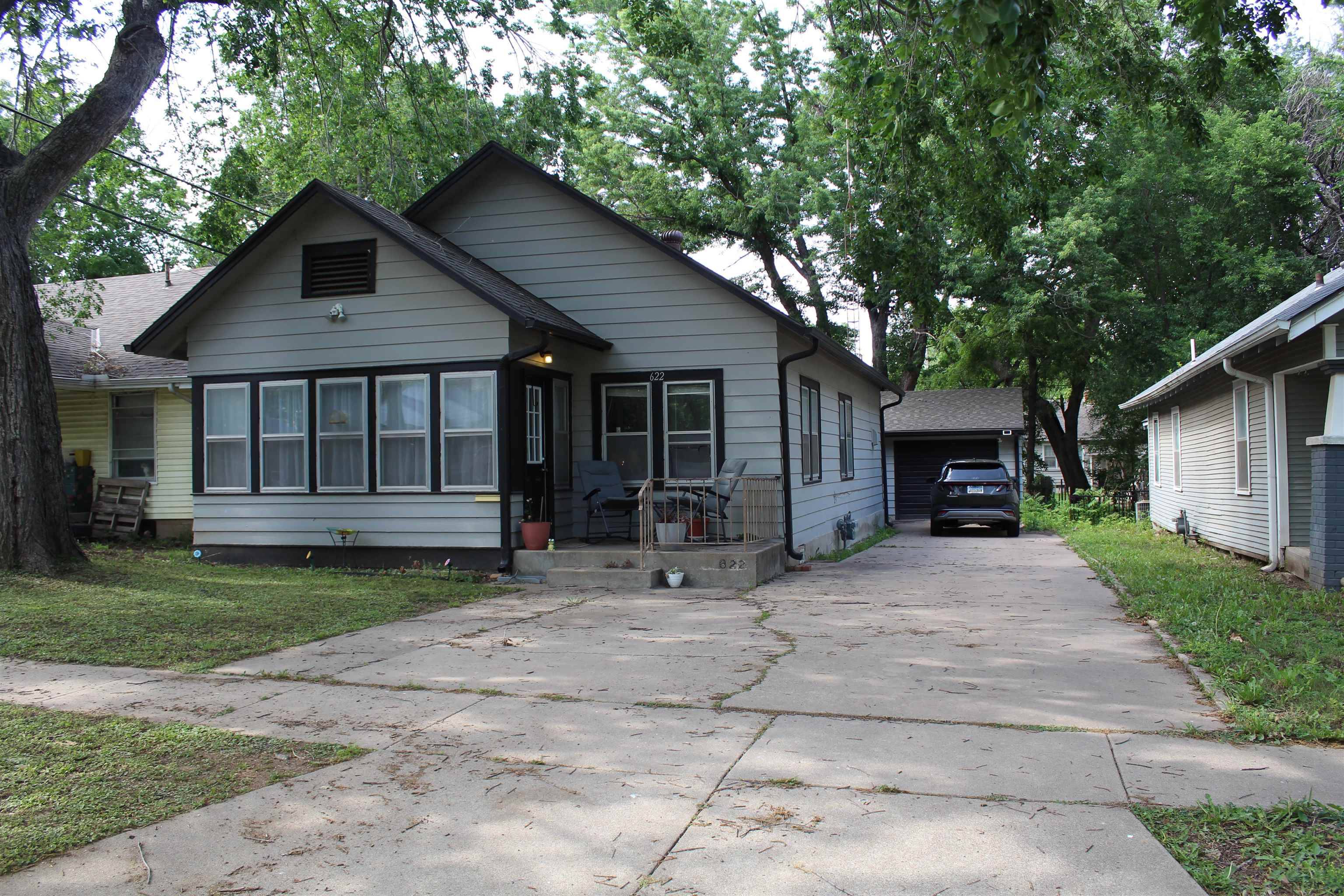 622 W Carr Ave, El Dorado, KS 67042