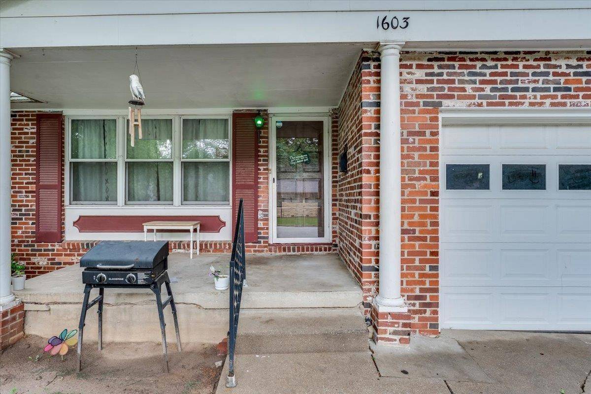 1603 Mound St., Winfield, KS 67156