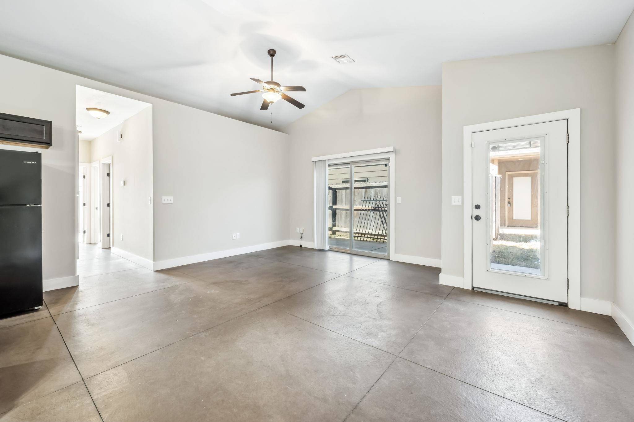 6411 S Vassar Ave, Derby, KS 67037-8695