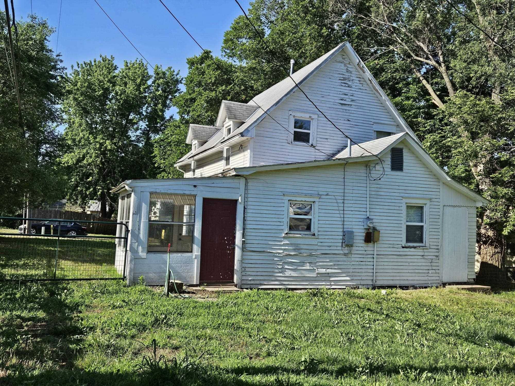1510 Olive, Winfield, KS 67156