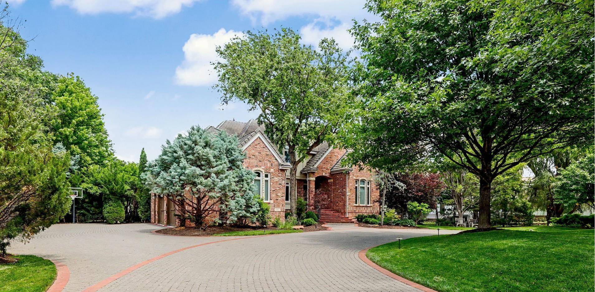 8304 E Bridlewood, Wichita, KS 67206