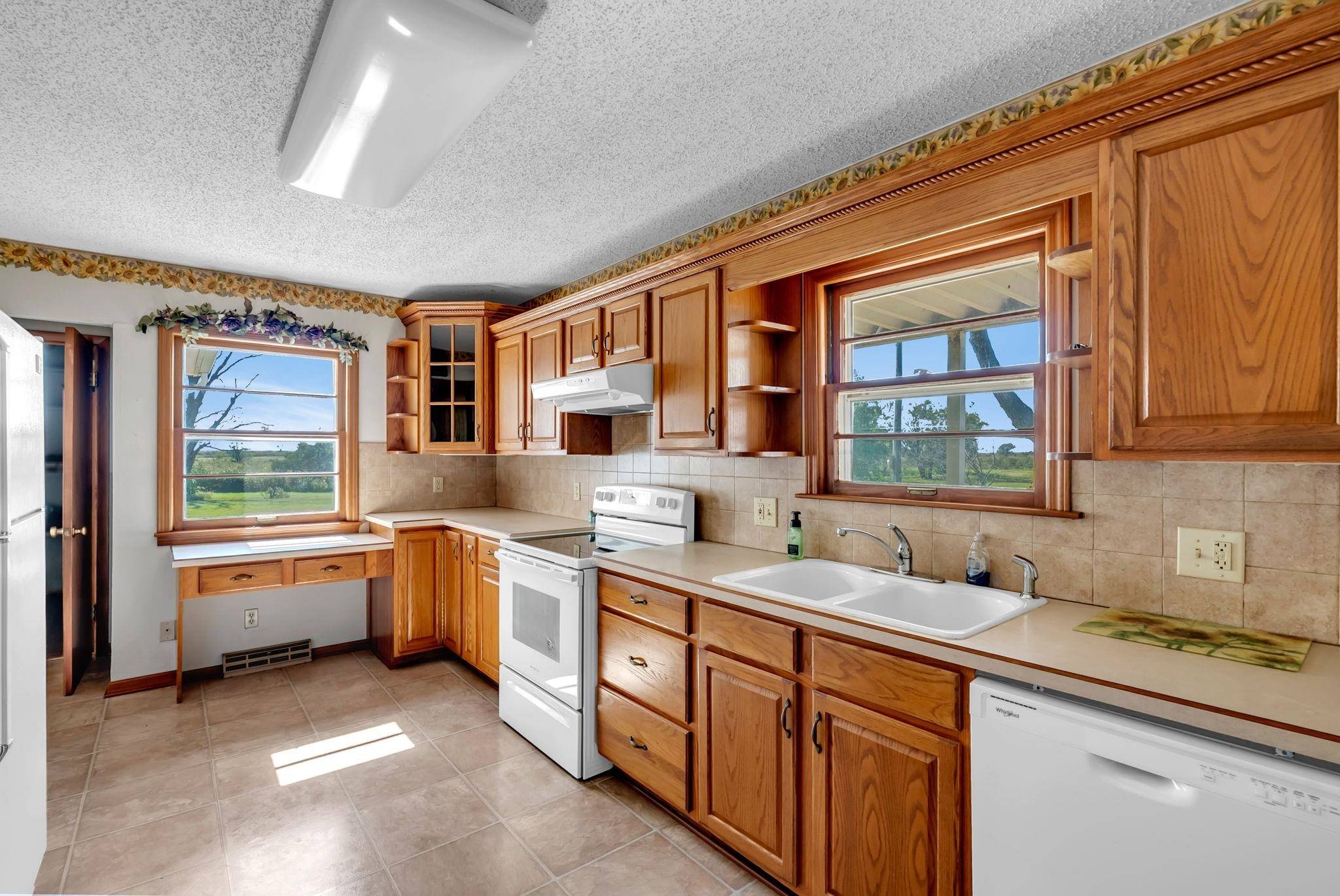 459 NE 90th, Freeport, KS 67049