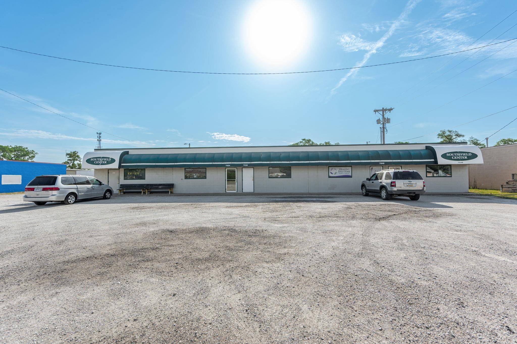 7530 S Broadway, Haysville, KS 67060