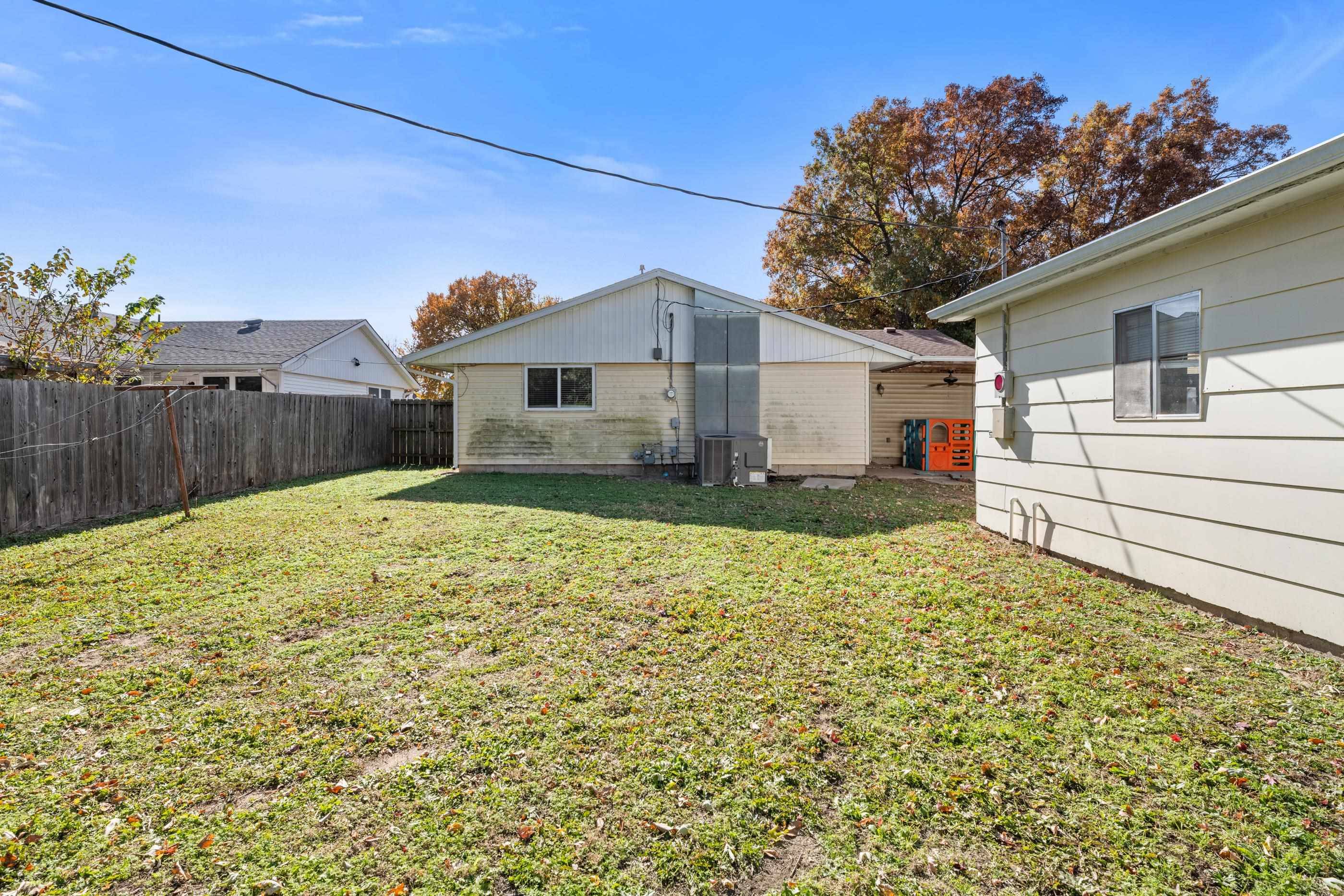 1111 E 7th St, Wellington, KS 67152