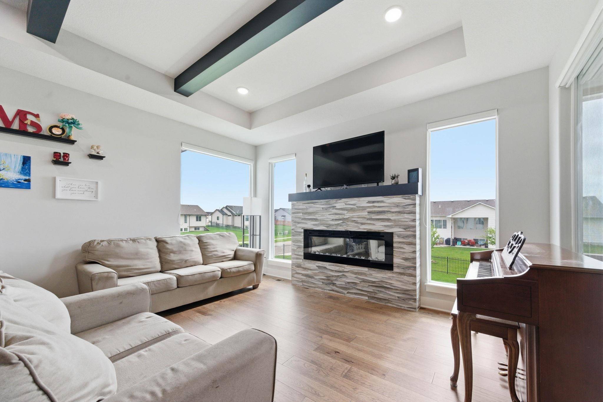 226 S Wellcrest Cir, Goddard, KS 67052