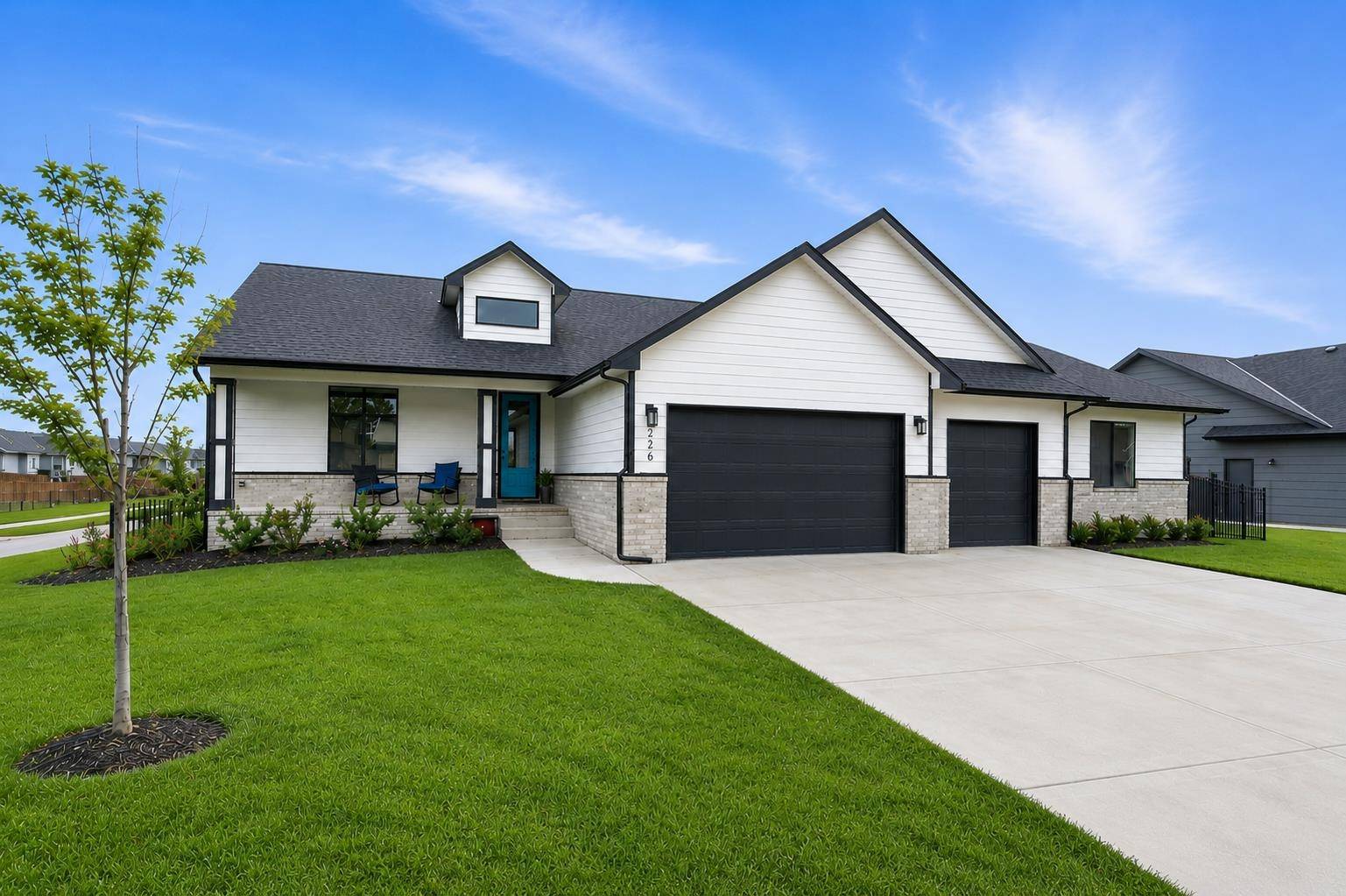 226 S Wellcrest Cir, Goddard, KS 67052