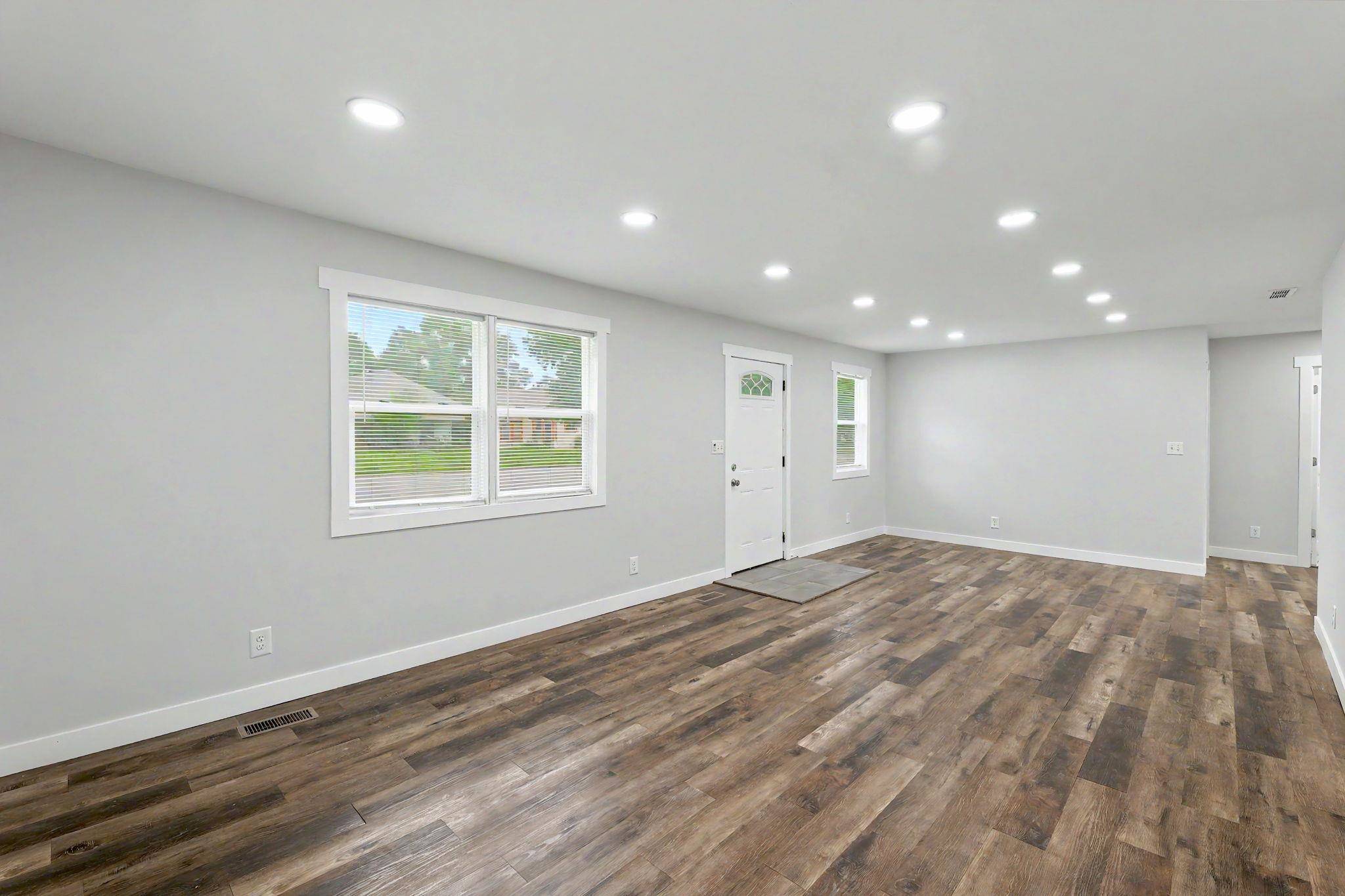 221 W Main, Mount Hope, KS 67108