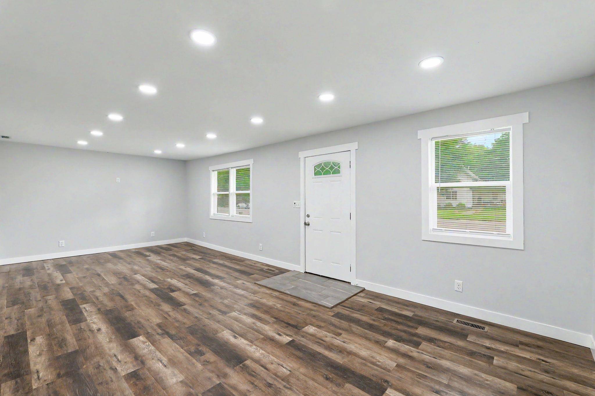 221 W Main, Mount Hope, KS 67108