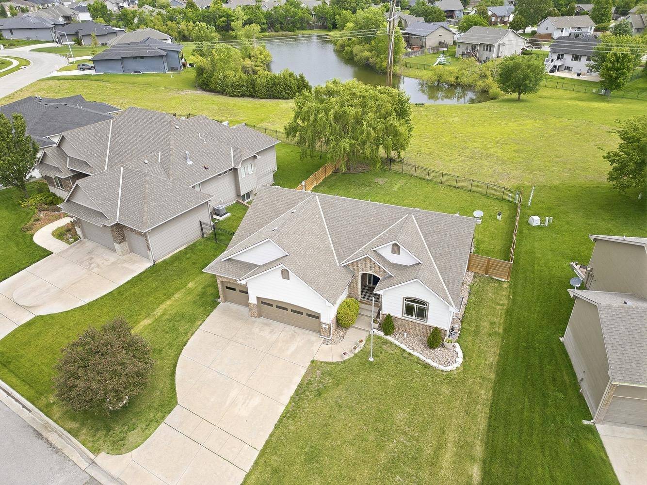 710 W Gatewood Ln, Andover, KS 67002