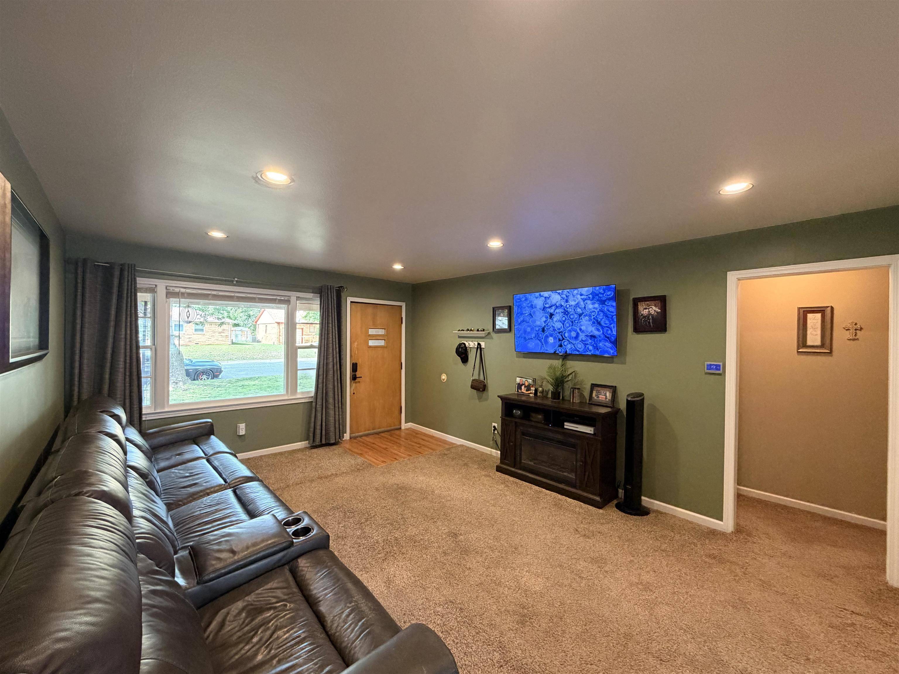 211 E English, Mulvane, KS 67110