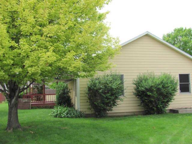 1410 Lorianna Ct, Salina, KS 67401