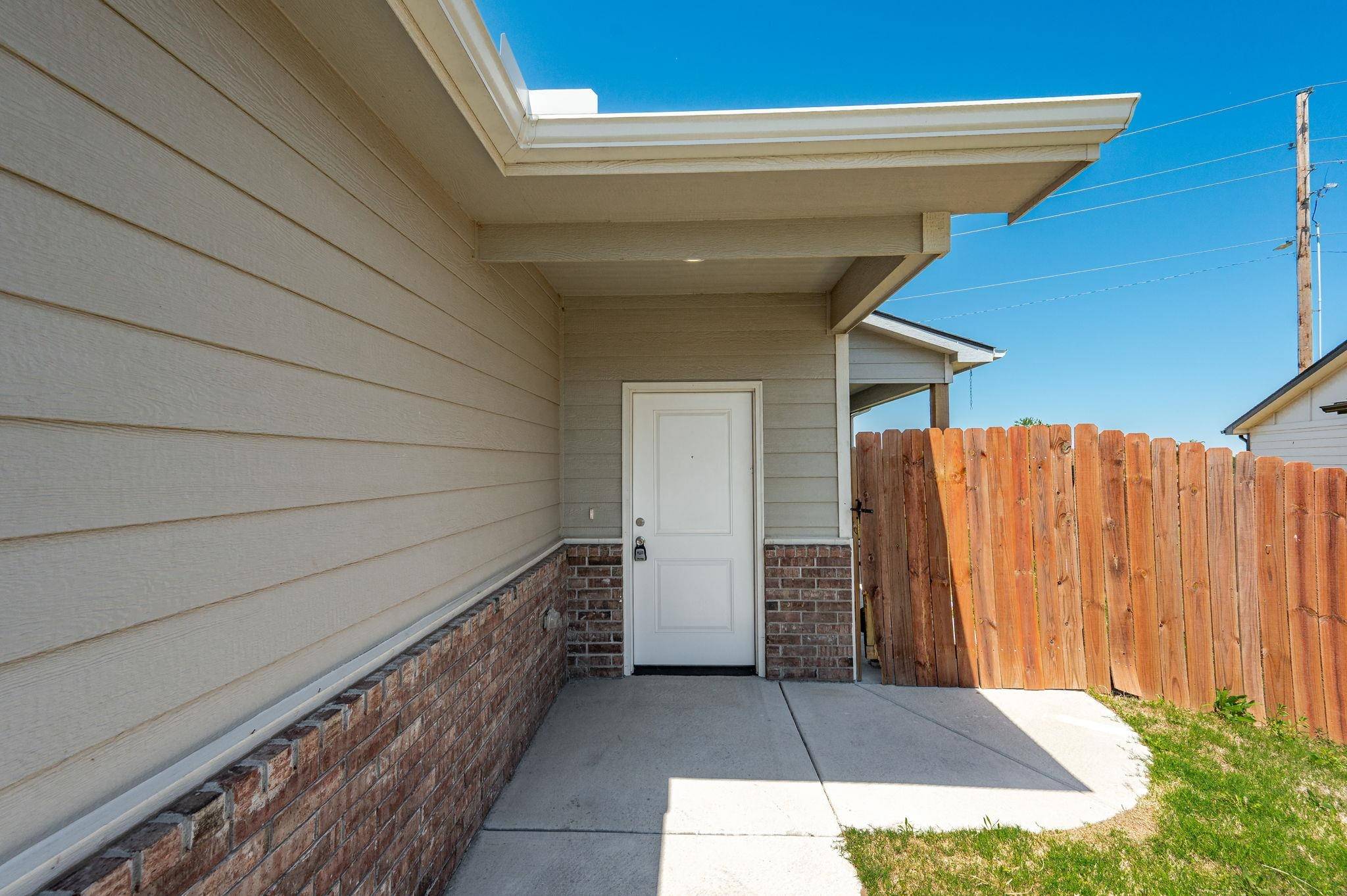 5794 E Bristol Circle, Wichita, KS 67220